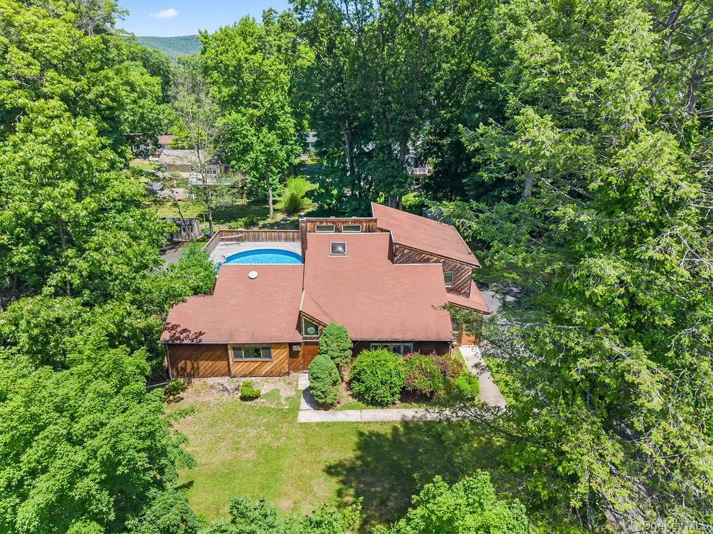 11 Buena Vista Road, Ramapo, NY, 4 Bedrooms Bedrooms, 15 Rooms Rooms,4 BathroomsBathrooms,Residential,For Rent,Buena Vista,0,1015278 11 Buena Vista Road, Ramapo, NY, 4 Bedrooms Bedrooms, 15 Rooms Rooms,4 BathroomsBathrooms,Residential,For Rent,Buena Vista,0,1015278