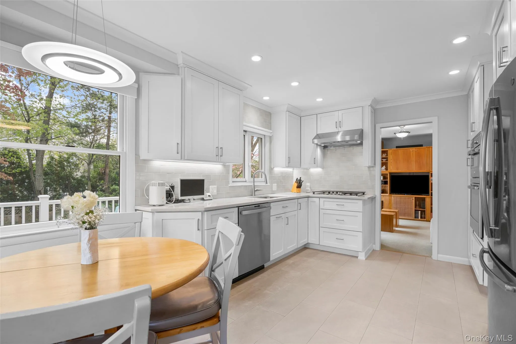 52 Wendt Avenue, Mamaroneck, NY, 3 Bedrooms Bedrooms, 6 Rooms Rooms,1 BathroomBathrooms,Residential Lease,For Rent,Wendt,0,1015280 52 Wendt Avenue, Mamaroneck, NY, 3 Bedrooms Bedrooms, 6 Rooms Rooms,1 BathroomBathrooms,Residential Lease,For Rent,Wendt,0,1015280