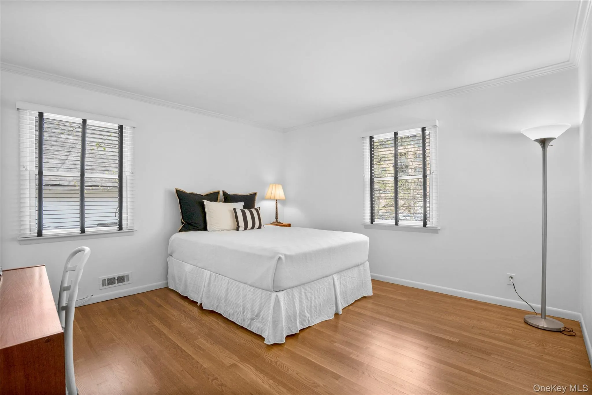 52 Wendt Avenue, Mamaroneck, NY, 3 Bedrooms Bedrooms, 6 Rooms Rooms,1 BathroomBathrooms,Residential Lease,For Rent,Wendt,0,1015280 52 Wendt Avenue, Mamaroneck, NY, 3 Bedrooms Bedrooms, 6 Rooms Rooms,1 BathroomBathrooms,Residential Lease,For Rent,Wendt,0,1015280