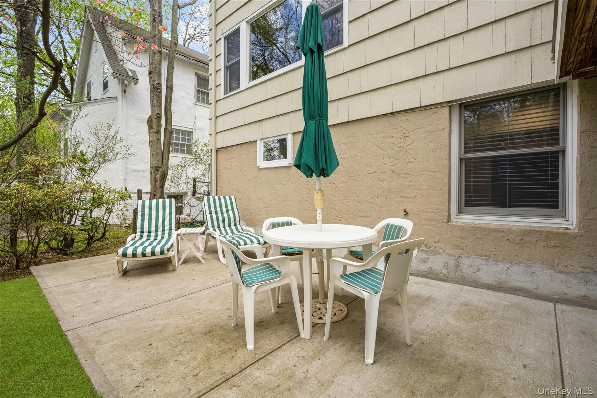 52 Wendt Avenue, Mamaroneck, NY, 3 Bedrooms Bedrooms, 6 Rooms Rooms,1 BathroomBathrooms,Residential Lease,For Rent,Wendt,0,1015280 52 Wendt Avenue, Mamaroneck, NY, 3 Bedrooms Bedrooms, 6 Rooms Rooms,1 BathroomBathrooms,Residential Lease,For Rent,Wendt,0,1015280