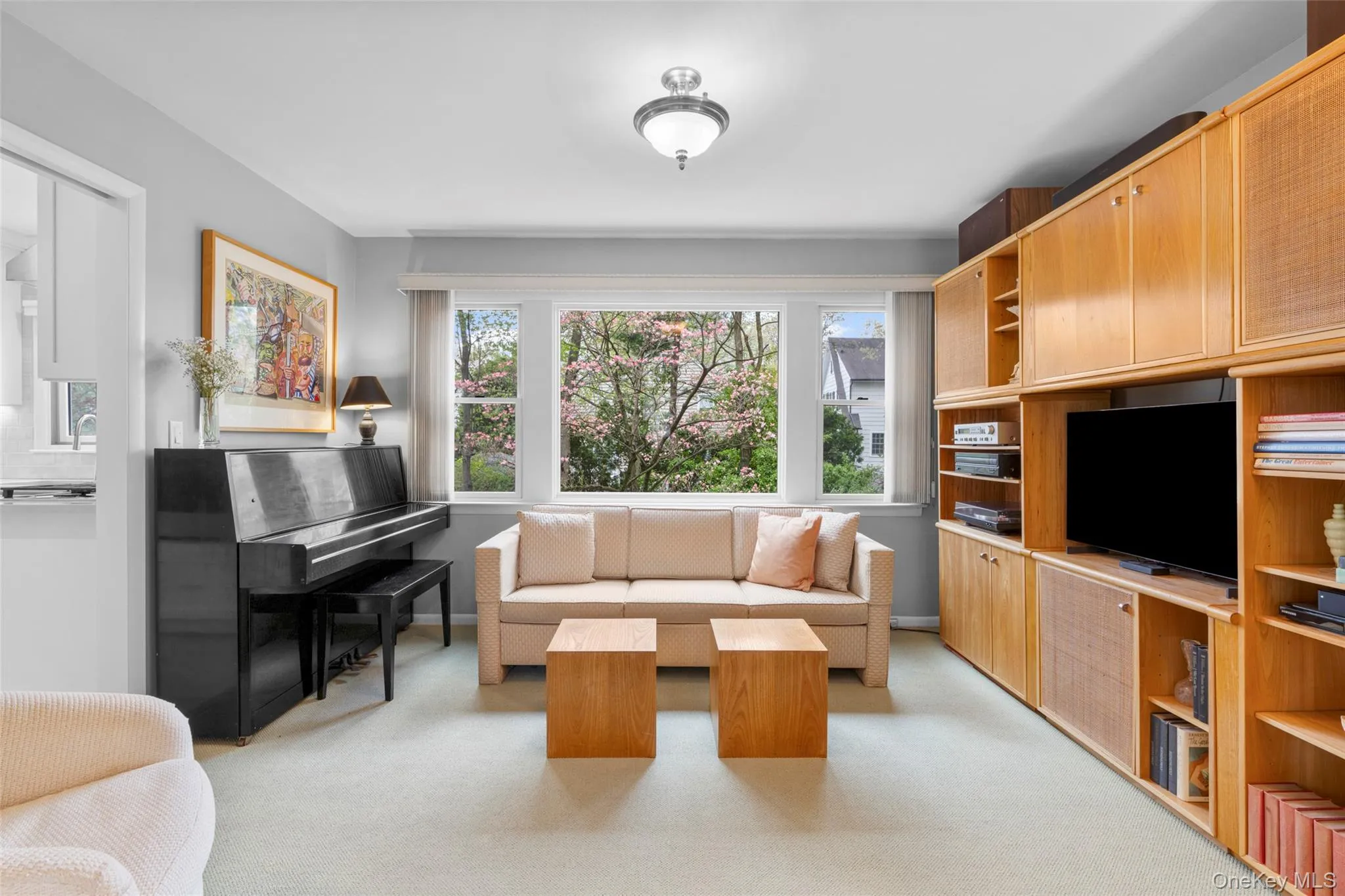 52 Wendt Avenue, Mamaroneck, NY, 3 Bedrooms Bedrooms, 6 Rooms Rooms,1 BathroomBathrooms,Residential Lease,For Rent,Wendt,0,1015280 52 Wendt Avenue, Mamaroneck, NY, 3 Bedrooms Bedrooms, 6 Rooms Rooms,1 BathroomBathrooms,Residential Lease,For Rent,Wendt,0,1015280
