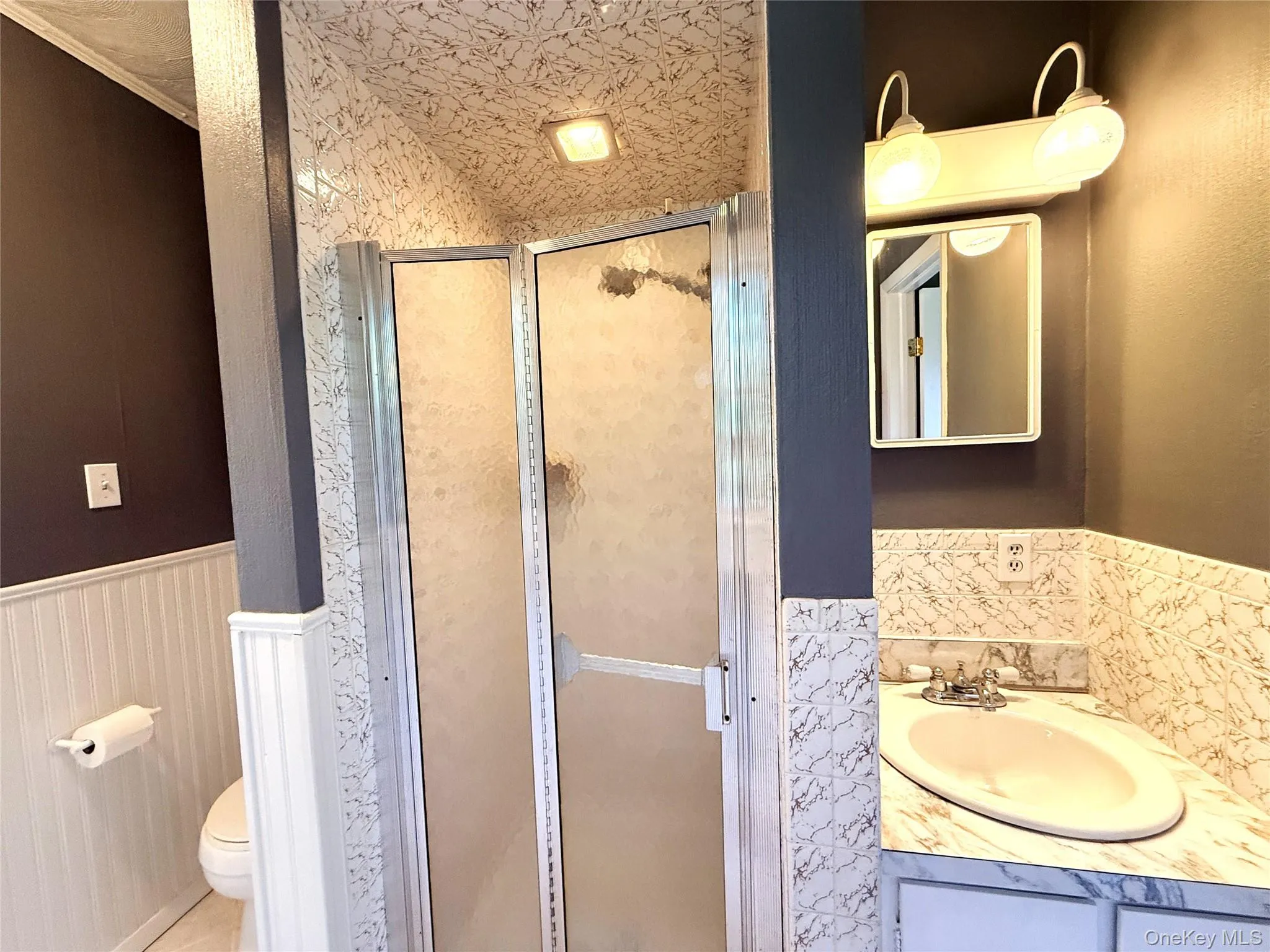 Full Bath Full Bath
