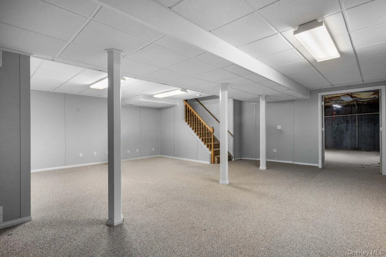 174 Adele Court, Riverhead, NY, 2 Bedrooms Bedrooms, 7 Rooms Rooms,2 BathroomsBathrooms,Residential,For Rent,Adele,0,1015286 174 Adele Court, Riverhead, NY, 2 Bedrooms Bedrooms, 7 Rooms Rooms,2 BathroomsBathrooms,Residential,For Rent,Adele,0,1015286