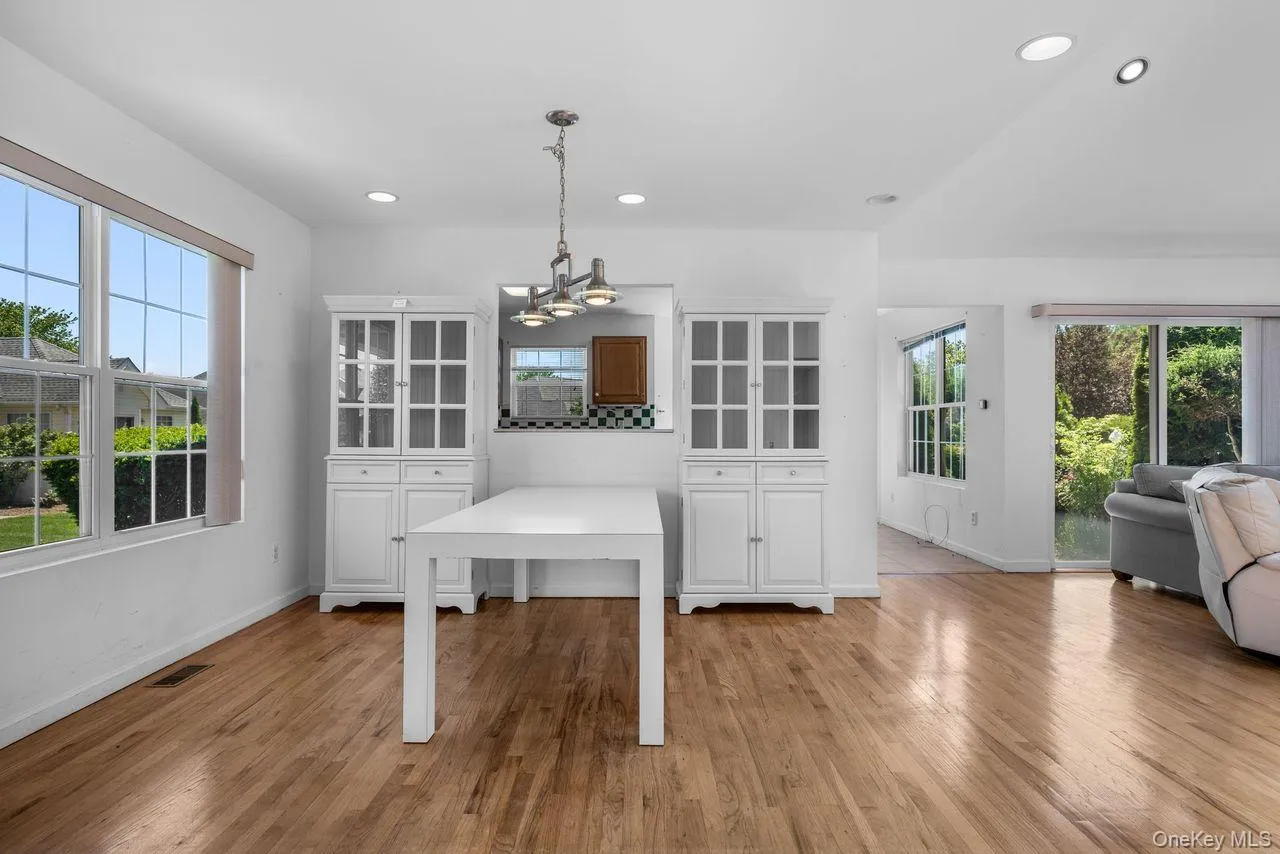174 Adele Court, Riverhead, NY, 2 Bedrooms Bedrooms, 7 Rooms Rooms,2 BathroomsBathrooms,Residential,For Rent,Adele,0,1015286 174 Adele Court, Riverhead, NY, 2 Bedrooms Bedrooms, 7 Rooms Rooms,2 BathroomsBathrooms,Residential,For Rent,Adele,0,1015286
