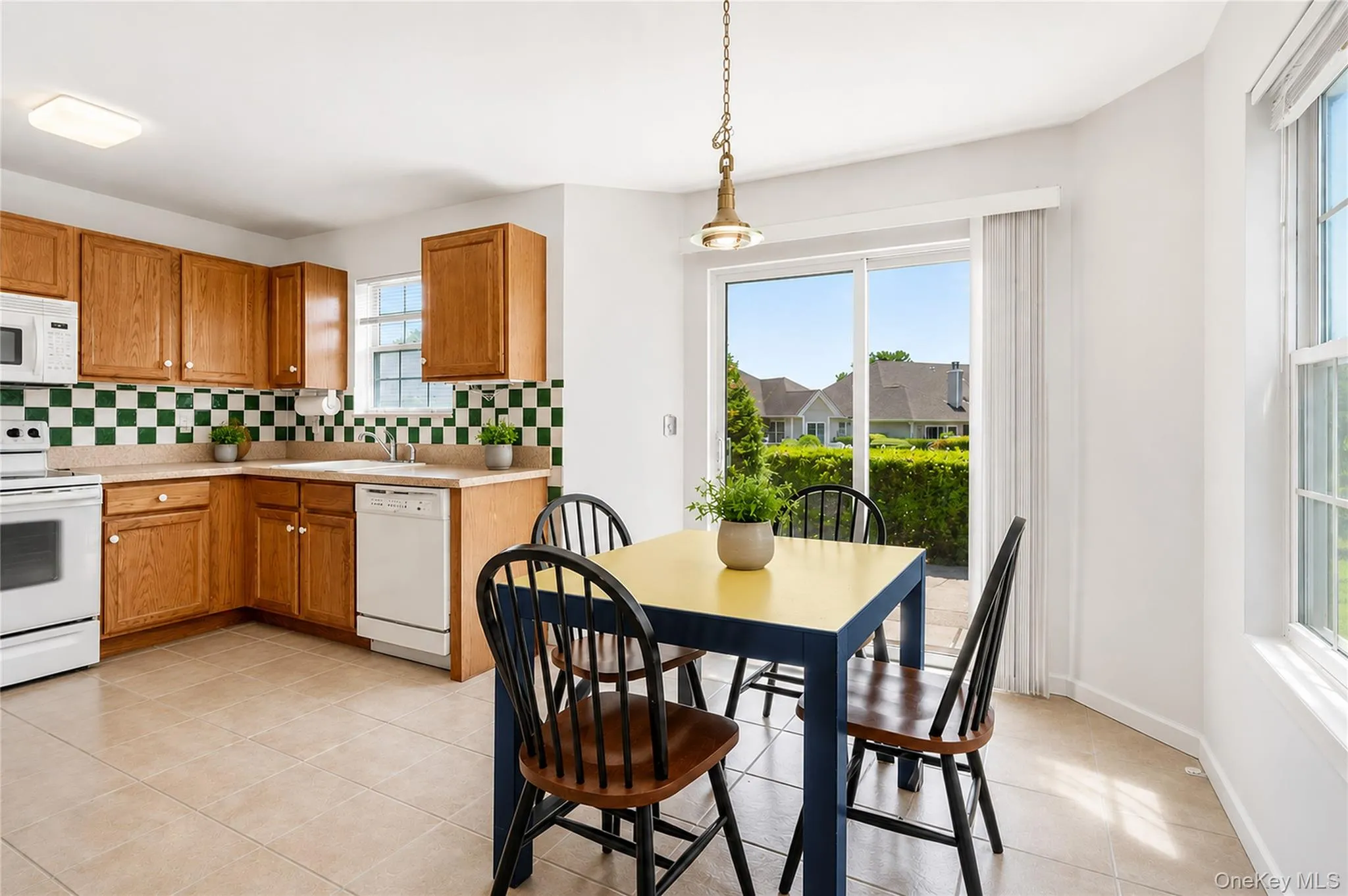 174 Adele Court, Riverhead, NY, 2 Bedrooms Bedrooms, 7 Rooms Rooms,2 BathroomsBathrooms,Residential,For Rent,Adele,0,1015286 174 Adele Court, Riverhead, NY, 2 Bedrooms Bedrooms, 7 Rooms Rooms,2 BathroomsBathrooms,Residential,For Rent,Adele,0,1015286