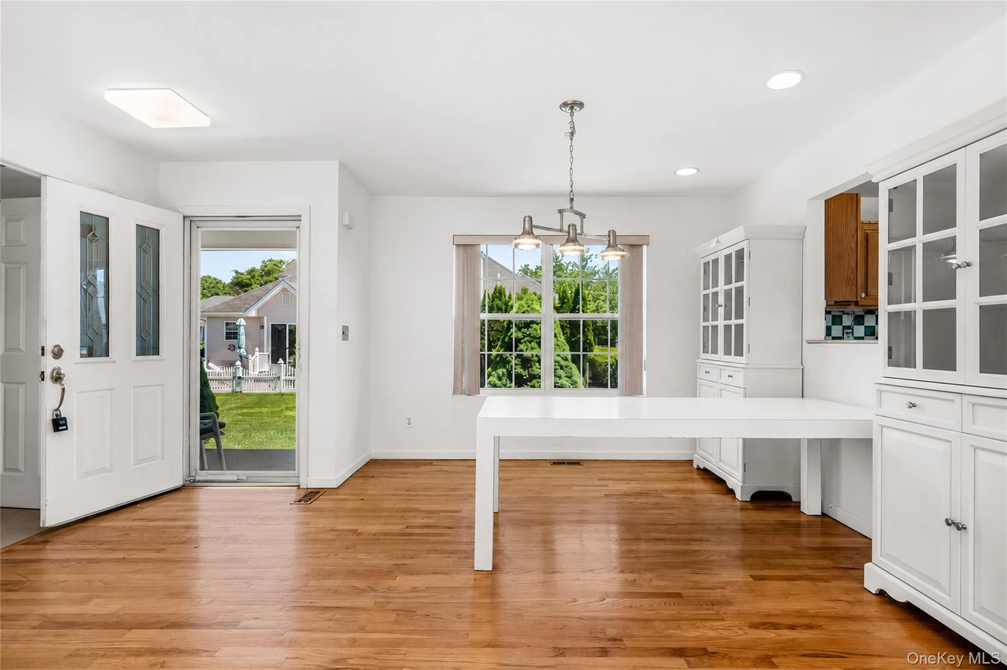 174 Adele Court, Riverhead, NY, 2 Bedrooms Bedrooms, 7 Rooms Rooms,2 BathroomsBathrooms,Residential,For Rent,Adele,0,1015286 174 Adele Court, Riverhead, NY, 2 Bedrooms Bedrooms, 7 Rooms Rooms,2 BathroomsBathrooms,Residential,For Rent,Adele,0,1015286
