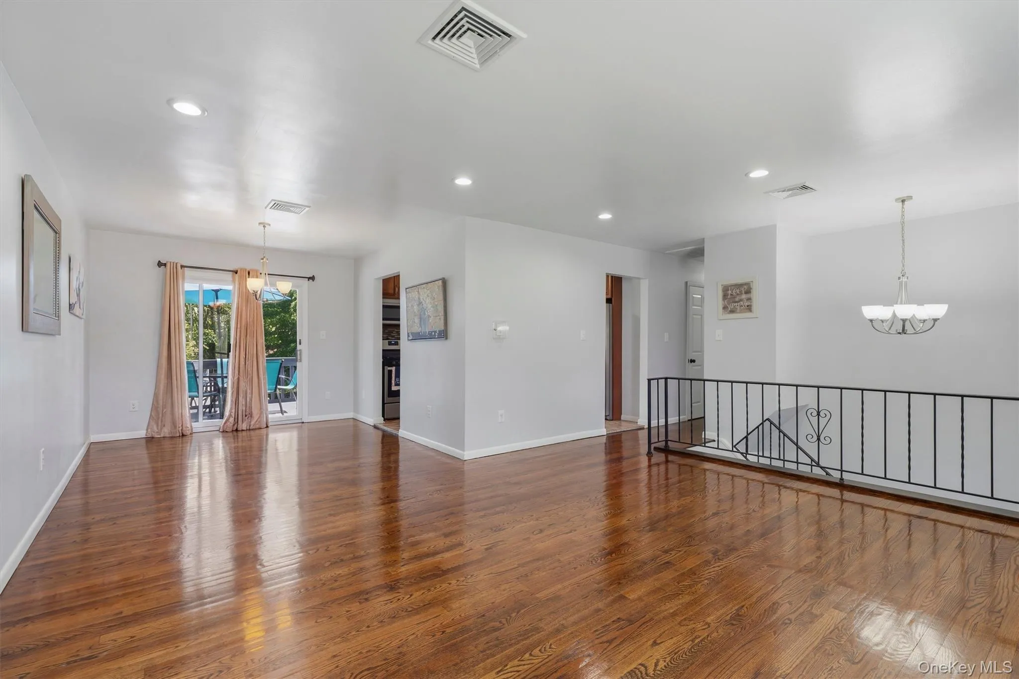 1 Brewster Drive, Middletown, NY, 3 Bedrooms Bedrooms, 8 Rooms Rooms,1 BathroomBathrooms,Residential,For Rent,Brewster,0,1015287 1 Brewster Drive, Middletown, NY, 3 Bedrooms Bedrooms, 8 Rooms Rooms,1 BathroomBathrooms,Residential,For Rent,Brewster,0,1015287