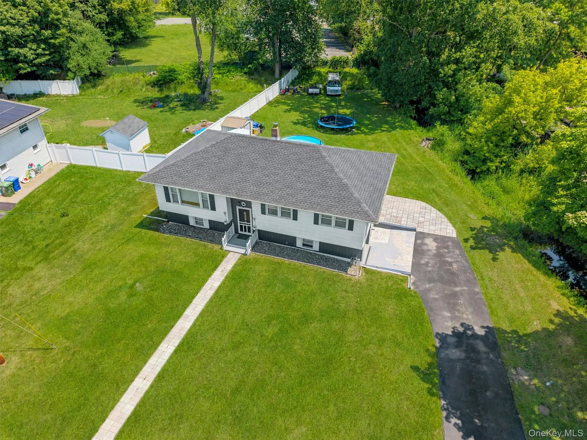 1 Brewster Drive, Middletown, NY, 3 Bedrooms Bedrooms, 8 Rooms Rooms,1 BathroomBathrooms,Residential,For Rent,Brewster,0,1015287 1 Brewster Drive, Middletown, NY, 3 Bedrooms Bedrooms, 8 Rooms Rooms,1 BathroomBathrooms,Residential,For Rent,Brewster,0,1015287