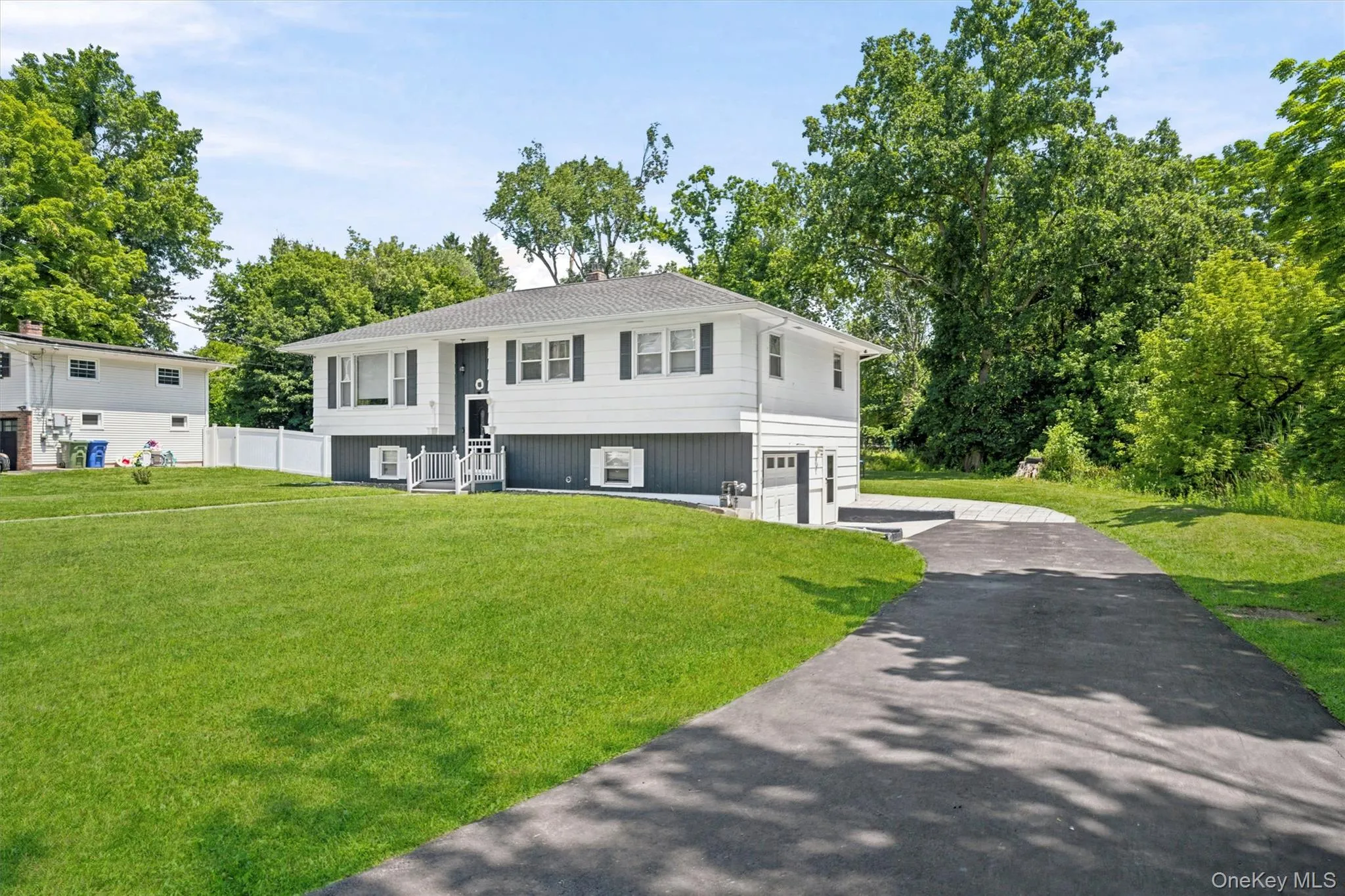 1 Brewster Drive, Middletown, NY, 3 Bedrooms Bedrooms, 8 Rooms Rooms,1 BathroomBathrooms,Residential,For Rent,Brewster,0,1015287 1 Brewster Drive, Middletown, NY, 3 Bedrooms Bedrooms, 8 Rooms Rooms,1 BathroomBathrooms,Residential,For Rent,Brewster,0,1015287