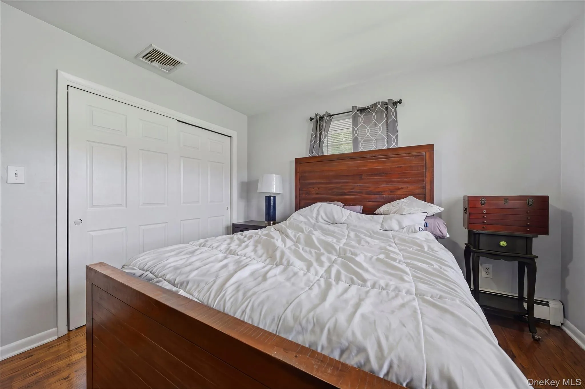 1 Brewster Drive, Middletown, NY, 3 Bedrooms Bedrooms, 8 Rooms Rooms,1 BathroomBathrooms,Residential,For Rent,Brewster,0,1015287 1 Brewster Drive, Middletown, NY, 3 Bedrooms Bedrooms, 8 Rooms Rooms,1 BathroomBathrooms,Residential,For Rent,Brewster,0,1015287