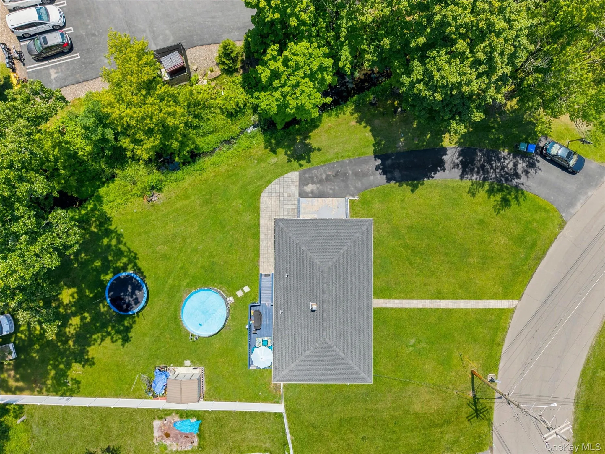 1 Brewster Drive, Middletown, NY, 3 Bedrooms Bedrooms, 8 Rooms Rooms,1 BathroomBathrooms,Residential,For Rent,Brewster,0,1015287 1 Brewster Drive, Middletown, NY, 3 Bedrooms Bedrooms, 8 Rooms Rooms,1 BathroomBathrooms,Residential,For Rent,Brewster,0,1015287