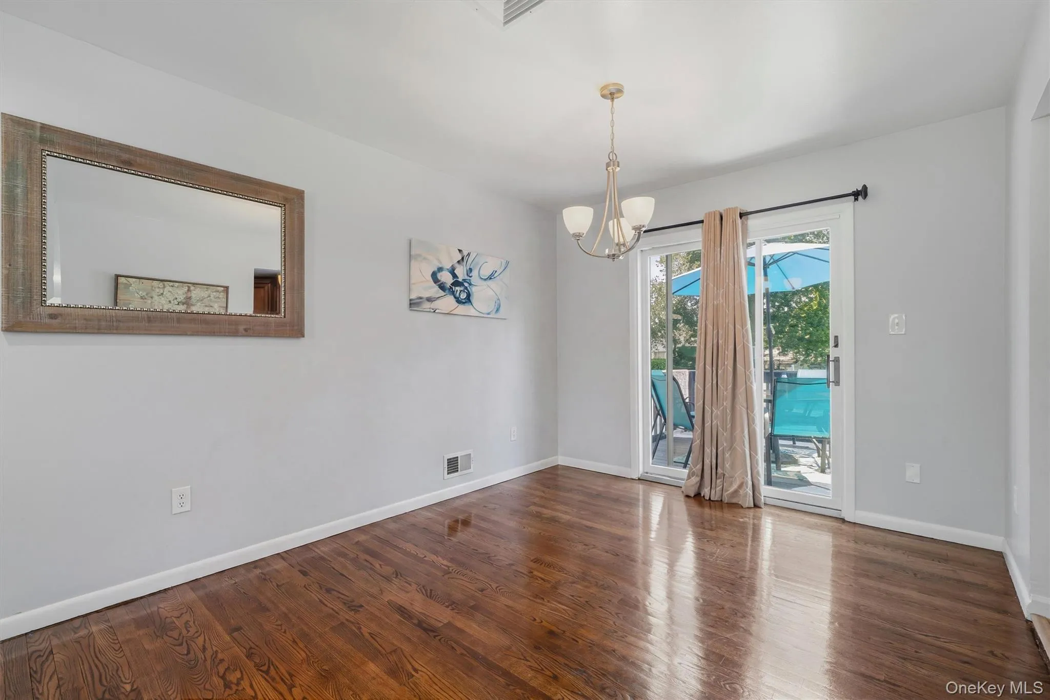 1 Brewster Drive, Middletown, NY, 3 Bedrooms Bedrooms, 8 Rooms Rooms,1 BathroomBathrooms,Residential,For Rent,Brewster,0,1015287 1 Brewster Drive, Middletown, NY, 3 Bedrooms Bedrooms, 8 Rooms Rooms,1 BathroomBathrooms,Residential,For Rent,Brewster,0,1015287