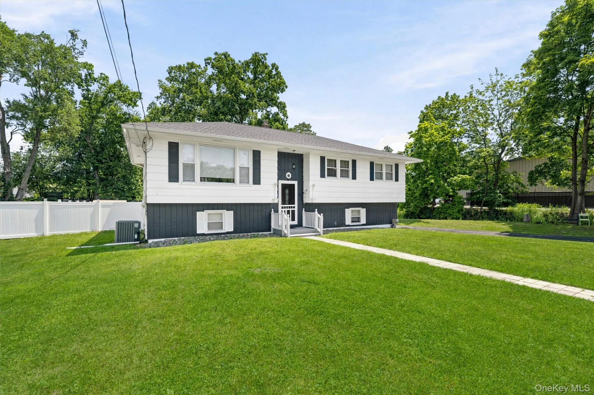 1 Brewster Drive, Middletown, NY, 3 Bedrooms Bedrooms, 8 Rooms Rooms,1 BathroomBathrooms,Residential,For Rent,Brewster,0,1015287 1 Brewster Drive, Middletown, NY, 3 Bedrooms Bedrooms, 8 Rooms Rooms,1 BathroomBathrooms,Residential,For Rent,Brewster,0,1015287