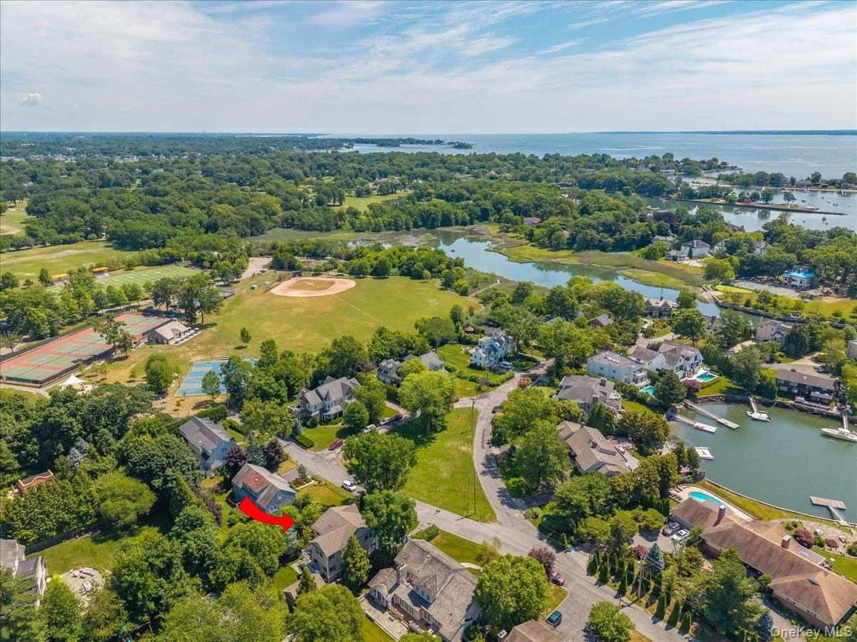 78 Shore Drive, Mamaroneck, NY, 4 Bedrooms Bedrooms, 8 Rooms Rooms,3 BathroomsBathrooms,Residential,For Rent,Shore,0,1015288 78 Shore Drive, Mamaroneck, NY, 4 Bedrooms Bedrooms, 8 Rooms Rooms,3 BathroomsBathrooms,Residential,For Rent,Shore,0,1015288