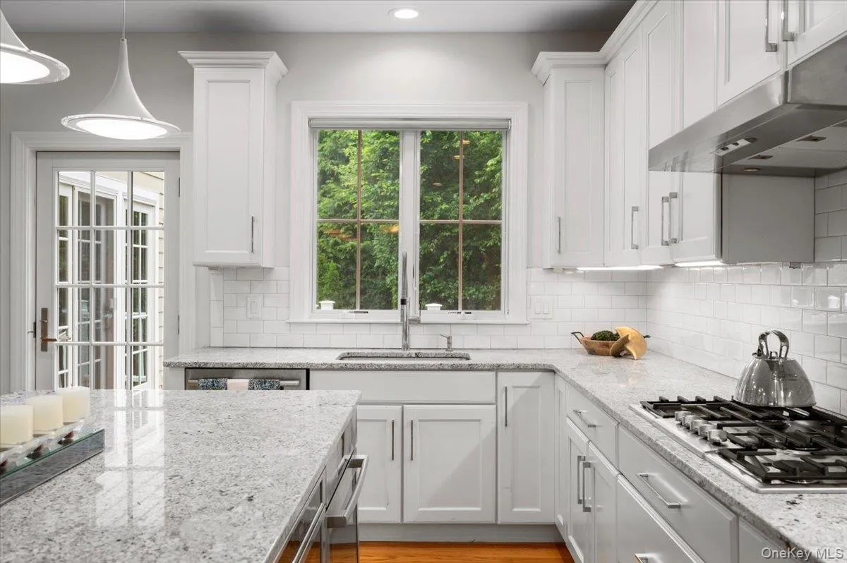 78 Shore Drive, Mamaroneck, NY, 4 Bedrooms Bedrooms, 8 Rooms Rooms,3 BathroomsBathrooms,Residential,For Rent,Shore,0,1015288 78 Shore Drive, Mamaroneck, NY, 4 Bedrooms Bedrooms, 8 Rooms Rooms,3 BathroomsBathrooms,Residential,For Rent,Shore,0,1015288