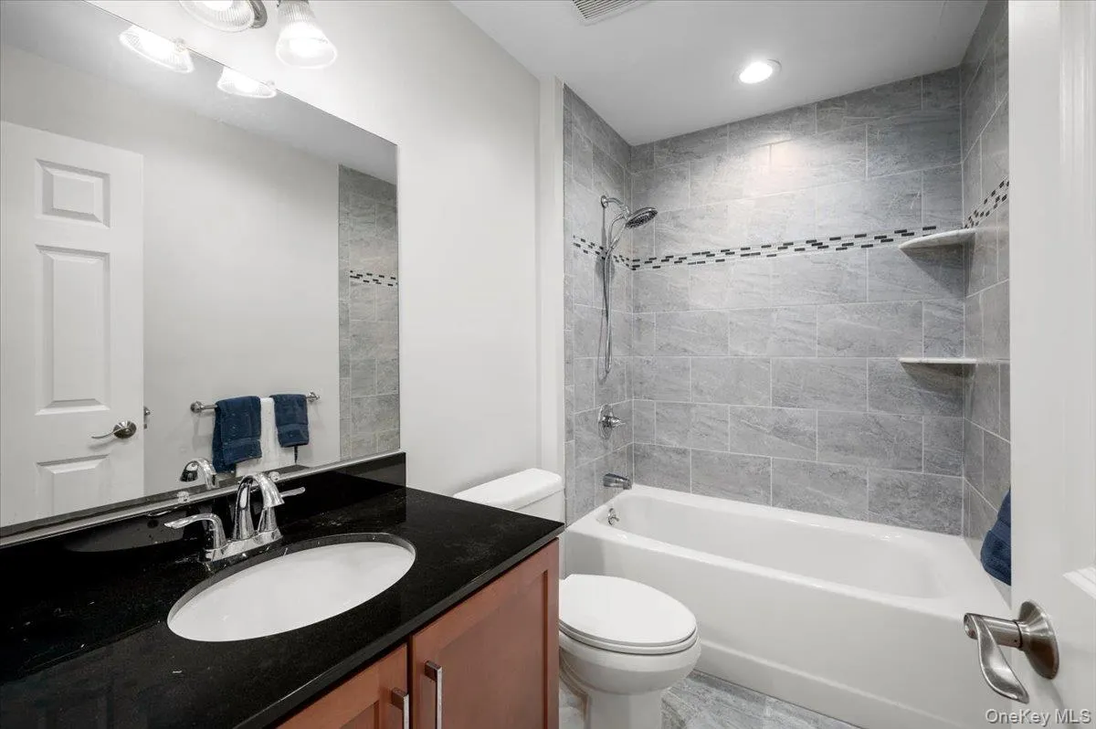 78 Shore Drive, Mamaroneck, NY, 4 Bedrooms Bedrooms, 8 Rooms Rooms,3 BathroomsBathrooms,Residential,For Rent,Shore,0,1015288 78 Shore Drive, Mamaroneck, NY, 4 Bedrooms Bedrooms, 8 Rooms Rooms,3 BathroomsBathrooms,Residential,For Rent,Shore,0,1015288