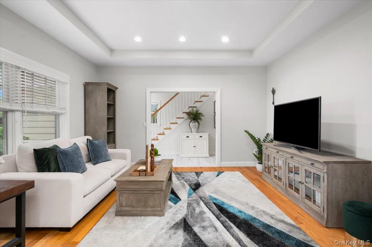 78 Shore Drive, Mamaroneck, NY, 4 Bedrooms Bedrooms, 8 Rooms Rooms,3 BathroomsBathrooms,Residential,For Rent,Shore,0,1015288 78 Shore Drive, Mamaroneck, NY, 4 Bedrooms Bedrooms, 8 Rooms Rooms,3 BathroomsBathrooms,Residential,For Rent,Shore,0,1015288