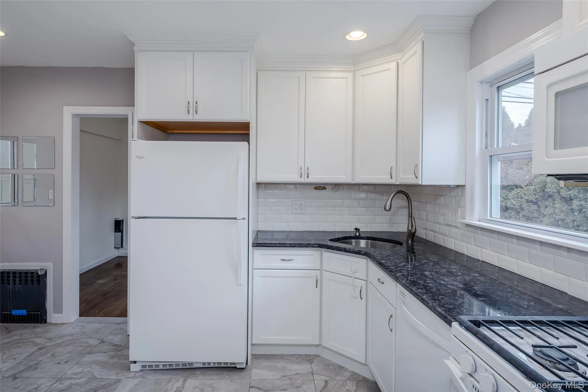 152 Charles Street, Hempstead, NY, 2 Bedrooms Bedrooms, 7 Rooms Rooms,1 BathroomBathrooms,Residential Lease,For Rent,Charles,0,1015290 152 Charles Street, Hempstead, NY, 2 Bedrooms Bedrooms, 7 Rooms Rooms,1 BathroomBathrooms,Residential Lease,For Rent,Charles,0,1015290