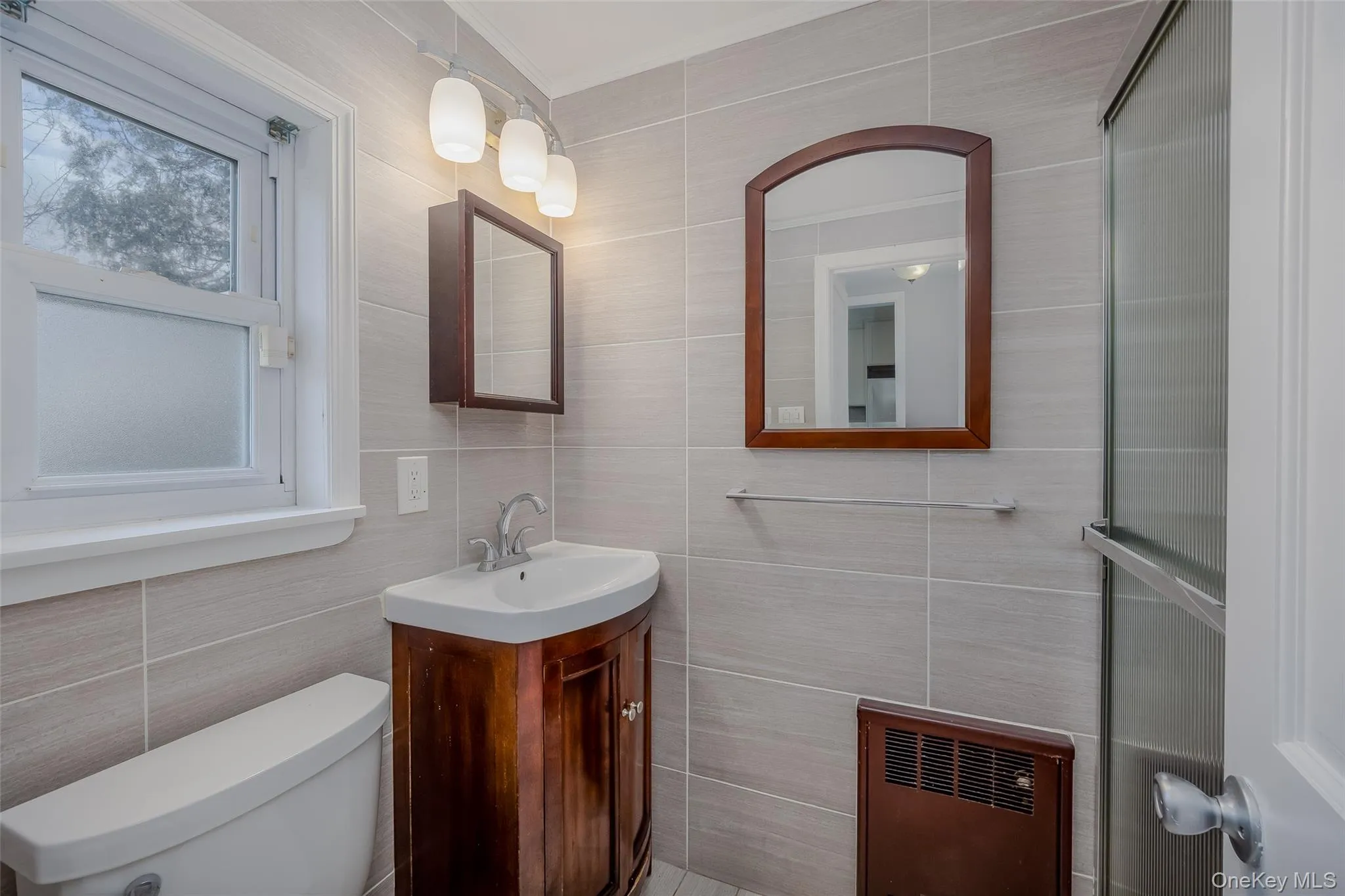 152 Charles Street, Hempstead, NY, 2 Bedrooms Bedrooms, 7 Rooms Rooms,1 BathroomBathrooms,Residential Lease,For Rent,Charles,0,1015290 152 Charles Street, Hempstead, NY, 2 Bedrooms Bedrooms, 7 Rooms Rooms,1 BathroomBathrooms,Residential Lease,For Rent,Charles,0,1015290