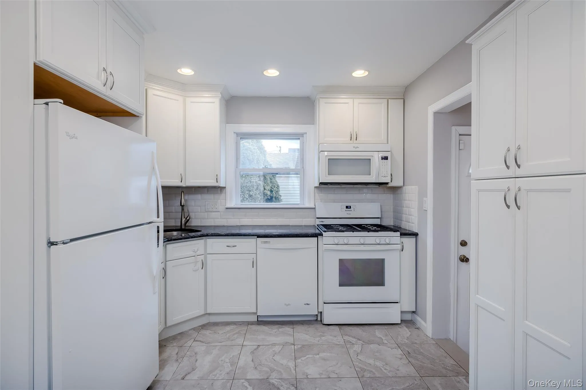 152 Charles Street, Hempstead, NY, 2 Bedrooms Bedrooms, 7 Rooms Rooms,1 BathroomBathrooms,Residential Lease,For Rent,Charles,0,1015290 152 Charles Street, Hempstead, NY, 2 Bedrooms Bedrooms, 7 Rooms Rooms,1 BathroomBathrooms,Residential Lease,For Rent,Charles,0,1015290