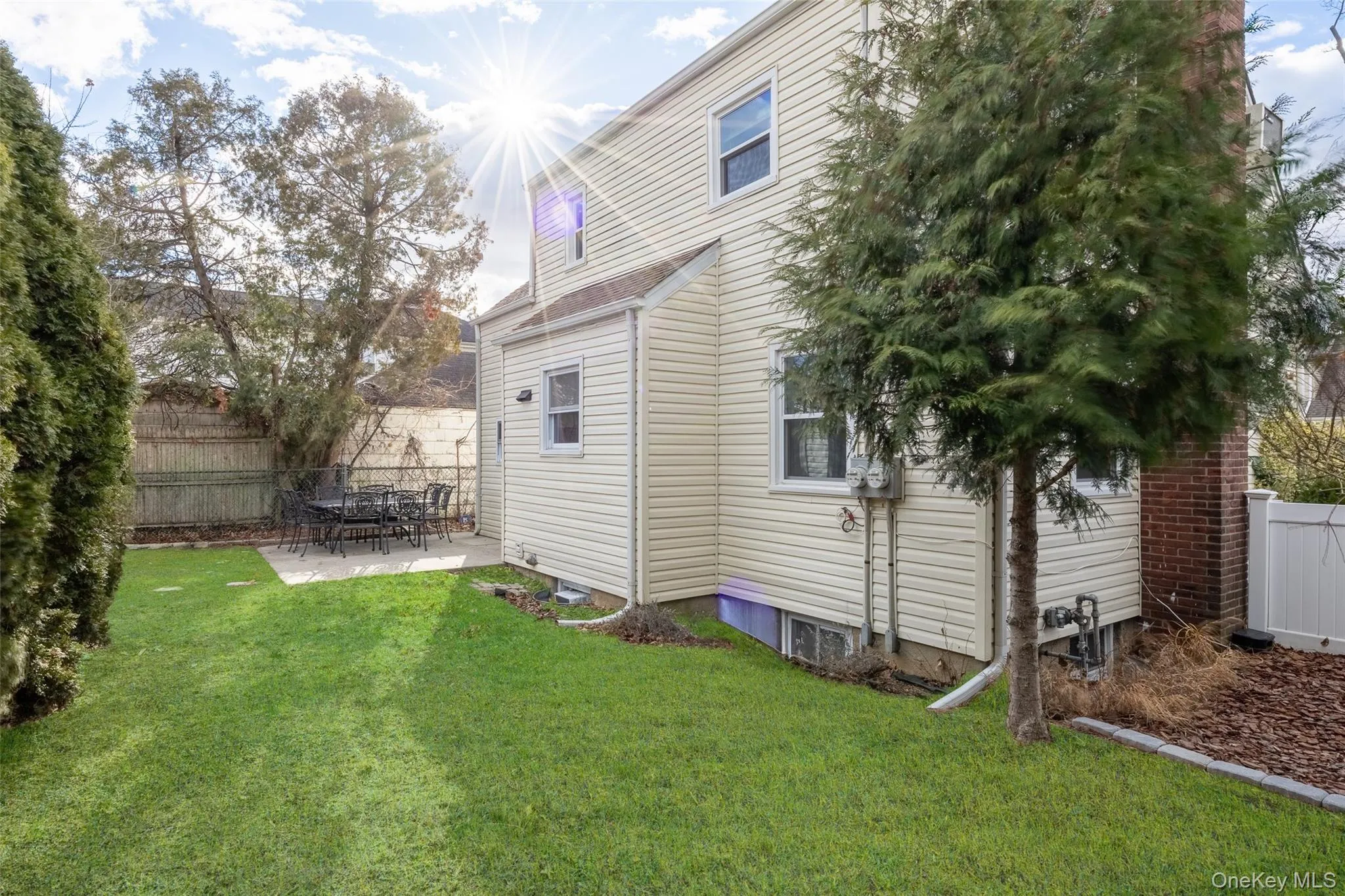 152 Charles Street, Hempstead, NY, 2 Bedrooms Bedrooms, 7 Rooms Rooms,1 BathroomBathrooms,Residential Lease,For Rent,Charles,0,1015290 152 Charles Street, Hempstead, NY, 2 Bedrooms Bedrooms, 7 Rooms Rooms,1 BathroomBathrooms,Residential Lease,For Rent,Charles,0,1015290
