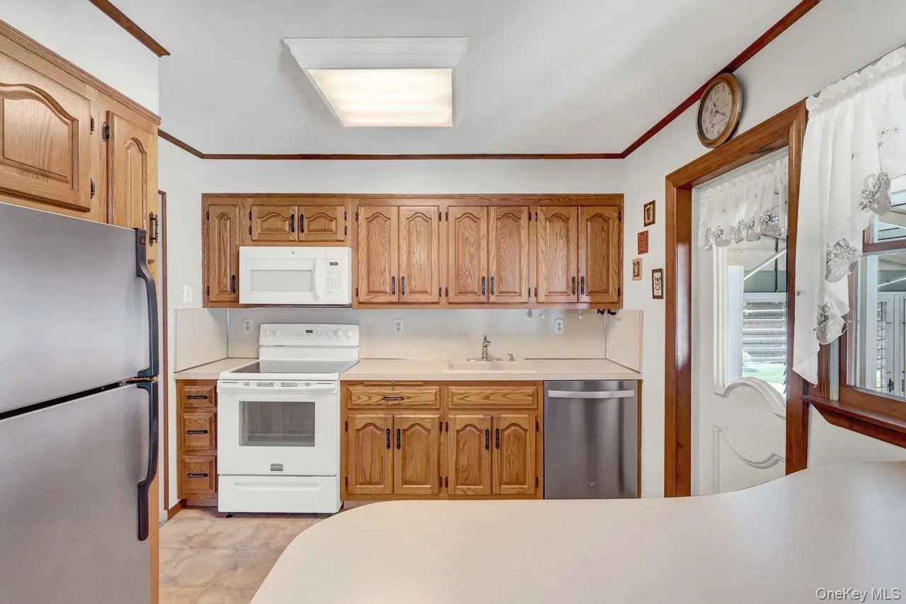 955 Cedar Court, Hempstead, NY, 4 Bedrooms Bedrooms, 7 Rooms Rooms,1 BathroomBathrooms,Residential,For Rent,Cedar,0,1015293 955 Cedar Court, Hempstead, NY, 4 Bedrooms Bedrooms, 7 Rooms Rooms,1 BathroomBathrooms,Residential,For Rent,Cedar,0,1015293