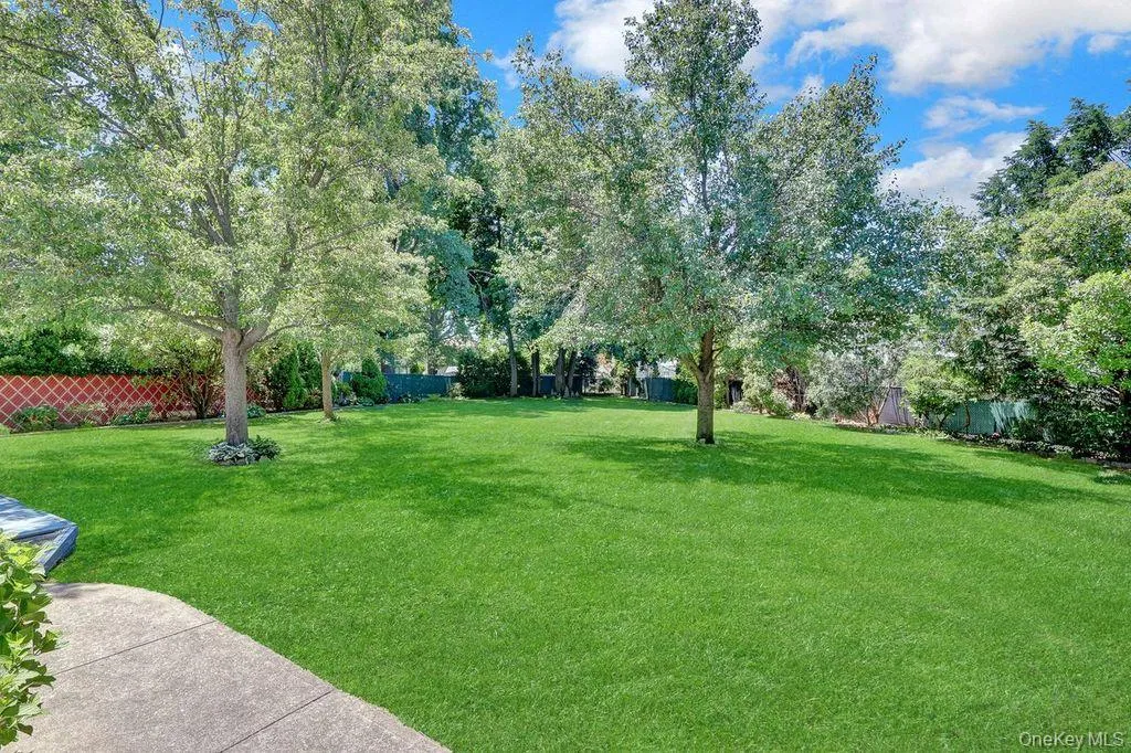 955 Cedar Court, Hempstead, NY, 4 Bedrooms Bedrooms, 7 Rooms Rooms,1 BathroomBathrooms,Residential,For Rent,Cedar,0,1015293 955 Cedar Court, Hempstead, NY, 4 Bedrooms Bedrooms, 7 Rooms Rooms,1 BathroomBathrooms,Residential,For Rent,Cedar,0,1015293