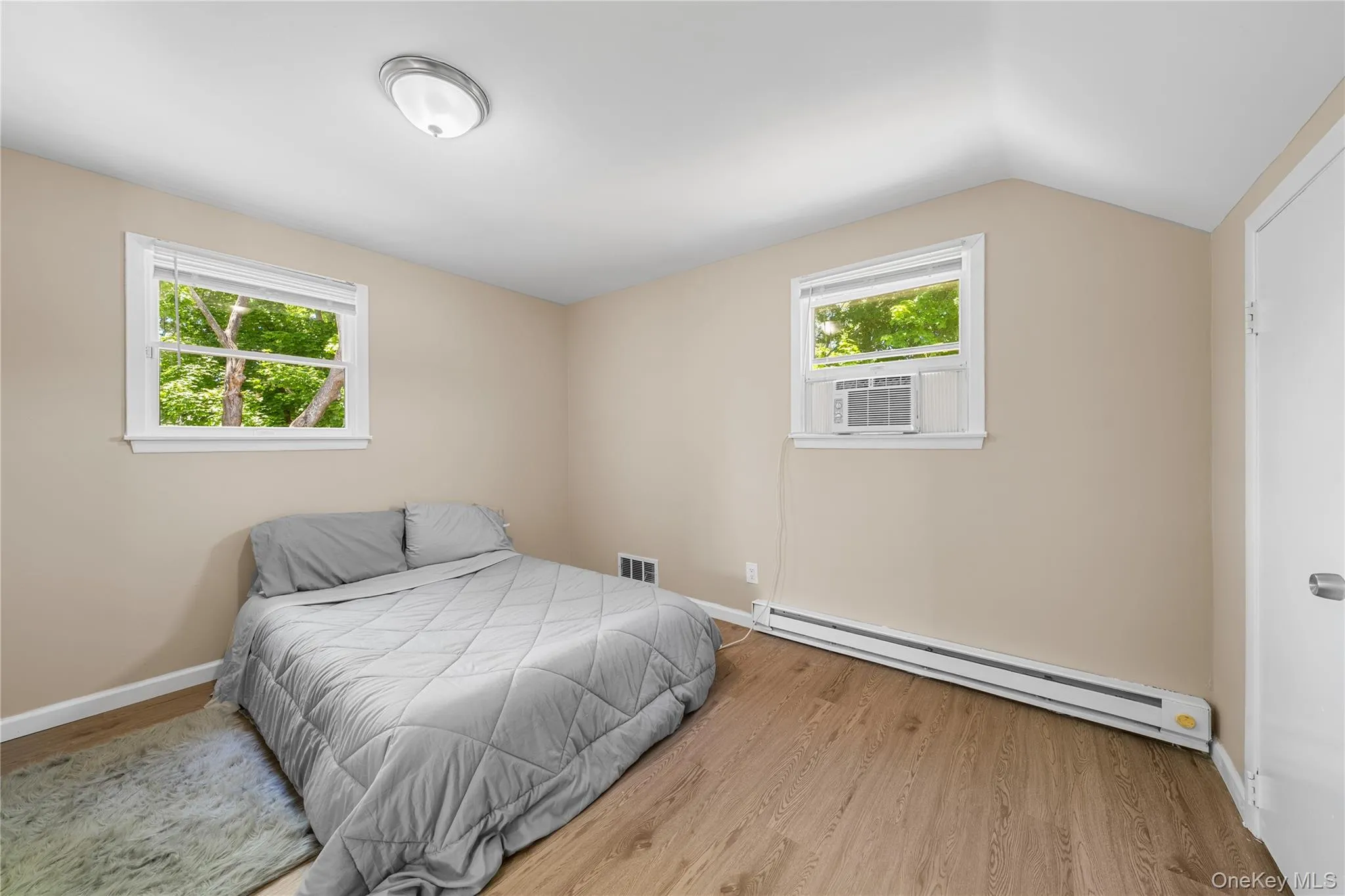 26 Bellwood Avenue, Brookhaven, NY, 4 Bedrooms Bedrooms, 8 Rooms Rooms,2 BathroomsBathrooms,Residential,For Rent,Bellwood,0,1015296 26 Bellwood Avenue, Brookhaven, NY, 4 Bedrooms Bedrooms, 8 Rooms Rooms,2 BathroomsBathrooms,Residential,For Rent,Bellwood,0,1015296