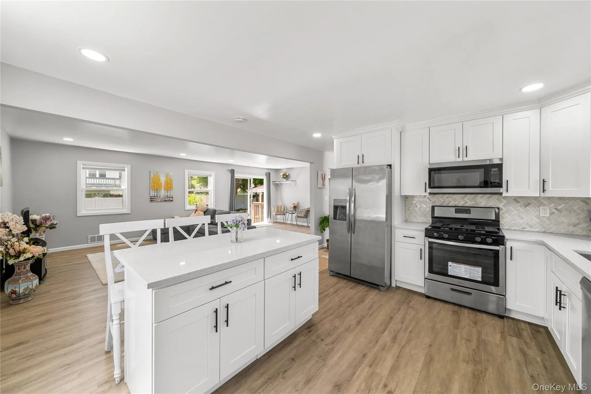 26 Bellwood Avenue, Brookhaven, NY, 4 Bedrooms Bedrooms, 8 Rooms Rooms,2 BathroomsBathrooms,Residential,For Rent,Bellwood,0,1015296 26 Bellwood Avenue, Brookhaven, NY, 4 Bedrooms Bedrooms, 8 Rooms Rooms,2 BathroomsBathrooms,Residential,For Rent,Bellwood,0,1015296
