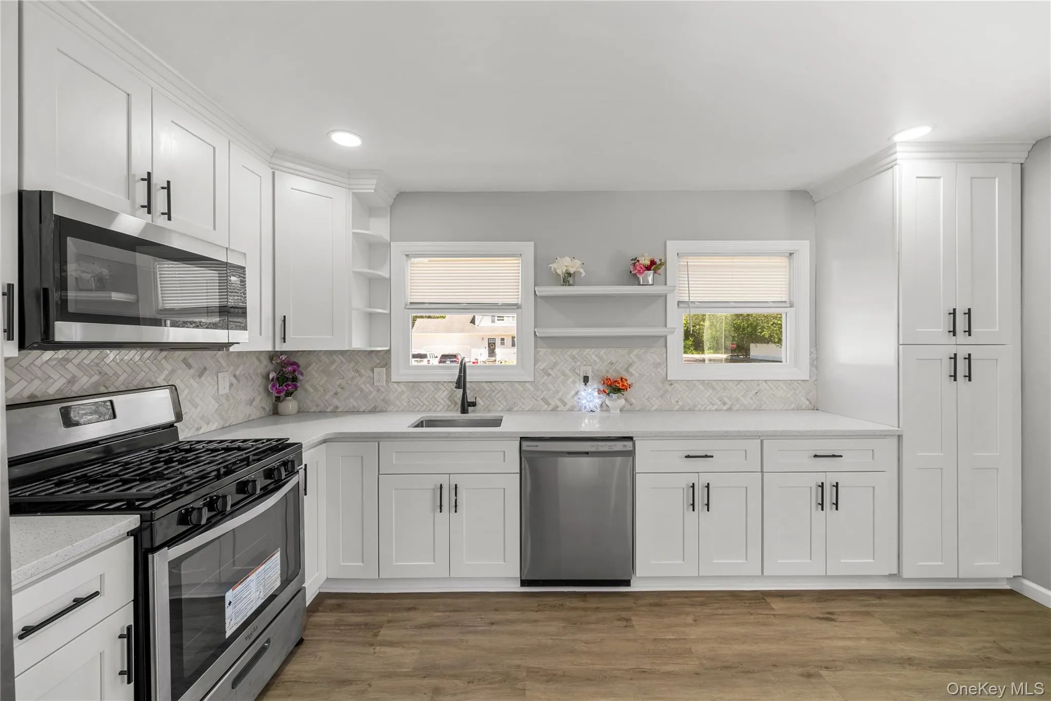 26 Bellwood Avenue, Brookhaven, NY, 4 Bedrooms Bedrooms, 8 Rooms Rooms,2 BathroomsBathrooms,Residential,For Rent,Bellwood,0,1015296 26 Bellwood Avenue, Brookhaven, NY, 4 Bedrooms Bedrooms, 8 Rooms Rooms,2 BathroomsBathrooms,Residential,For Rent,Bellwood,0,1015296