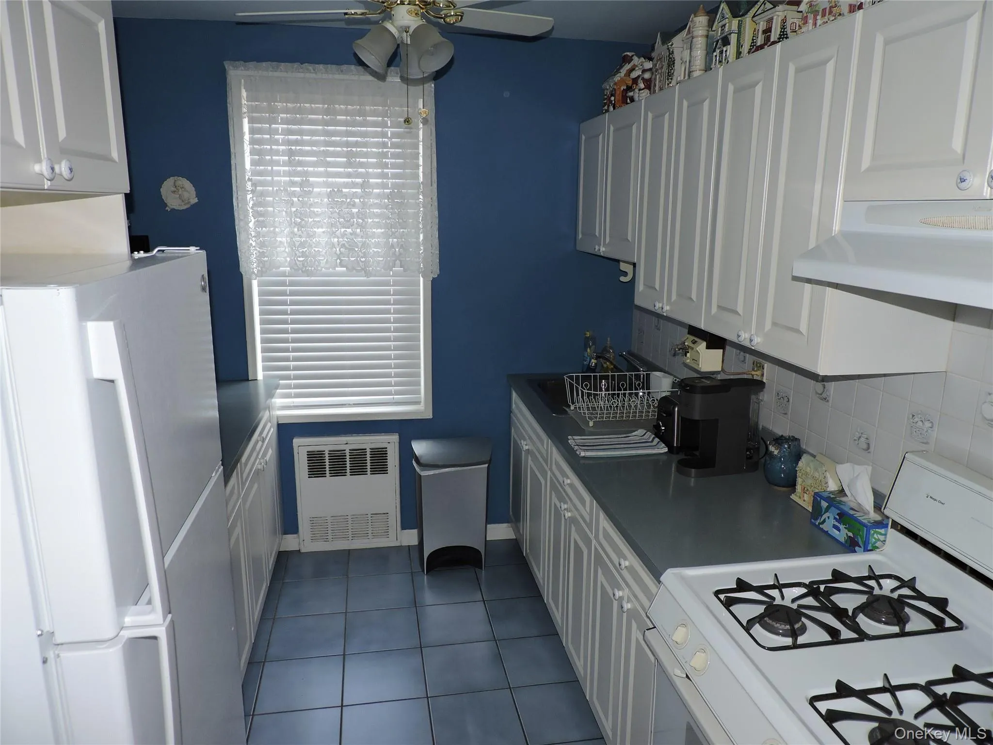 61-88 Dry Harbor Road, New York, NY, 1 Bedroom Bedrooms, 4 Rooms Rooms,1 BathroomBathrooms,Residential,For Rent,Dry Harbor,0,1015306 61-88 Dry Harbor Road, New York, NY, 1 Bedroom Bedrooms, 4 Rooms Rooms,1 BathroomBathrooms,Residential,For Rent,Dry Harbor,0,1015306