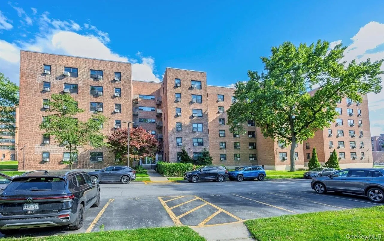 212-04 75th Avenue, New York, NY, 1 Bedroom Bedrooms, 5 Rooms Rooms,1 BathroomBathrooms,Residential Lease,For Rent,75th,0,1015308 212-04 75th Avenue, New York, NY, 1 Bedroom Bedrooms, 5 Rooms Rooms,1 BathroomBathrooms,Residential Lease,For Rent,75th,0,1015308
