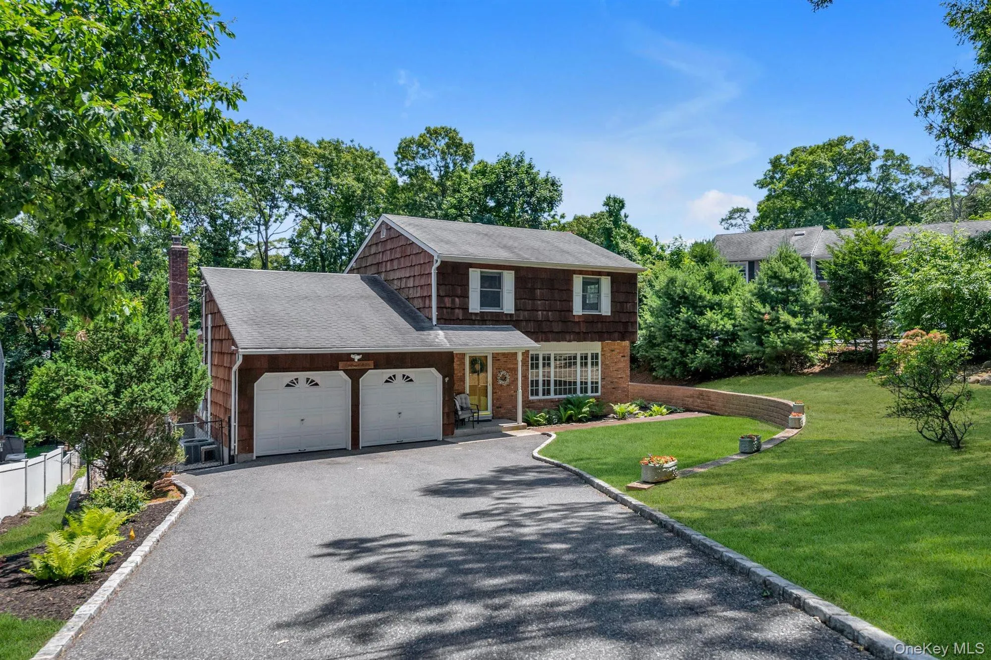 17 Broadview Avenue, Smithtown, NY, 4 Bedrooms Bedrooms, 8 Rooms Rooms,1 BathroomBathrooms,Residential,For Rent,Broadview,0,1015310 17 Broadview Avenue, Smithtown, NY, 4 Bedrooms Bedrooms, 8 Rooms Rooms,1 BathroomBathrooms,Residential,For Rent,Broadview,0,1015310