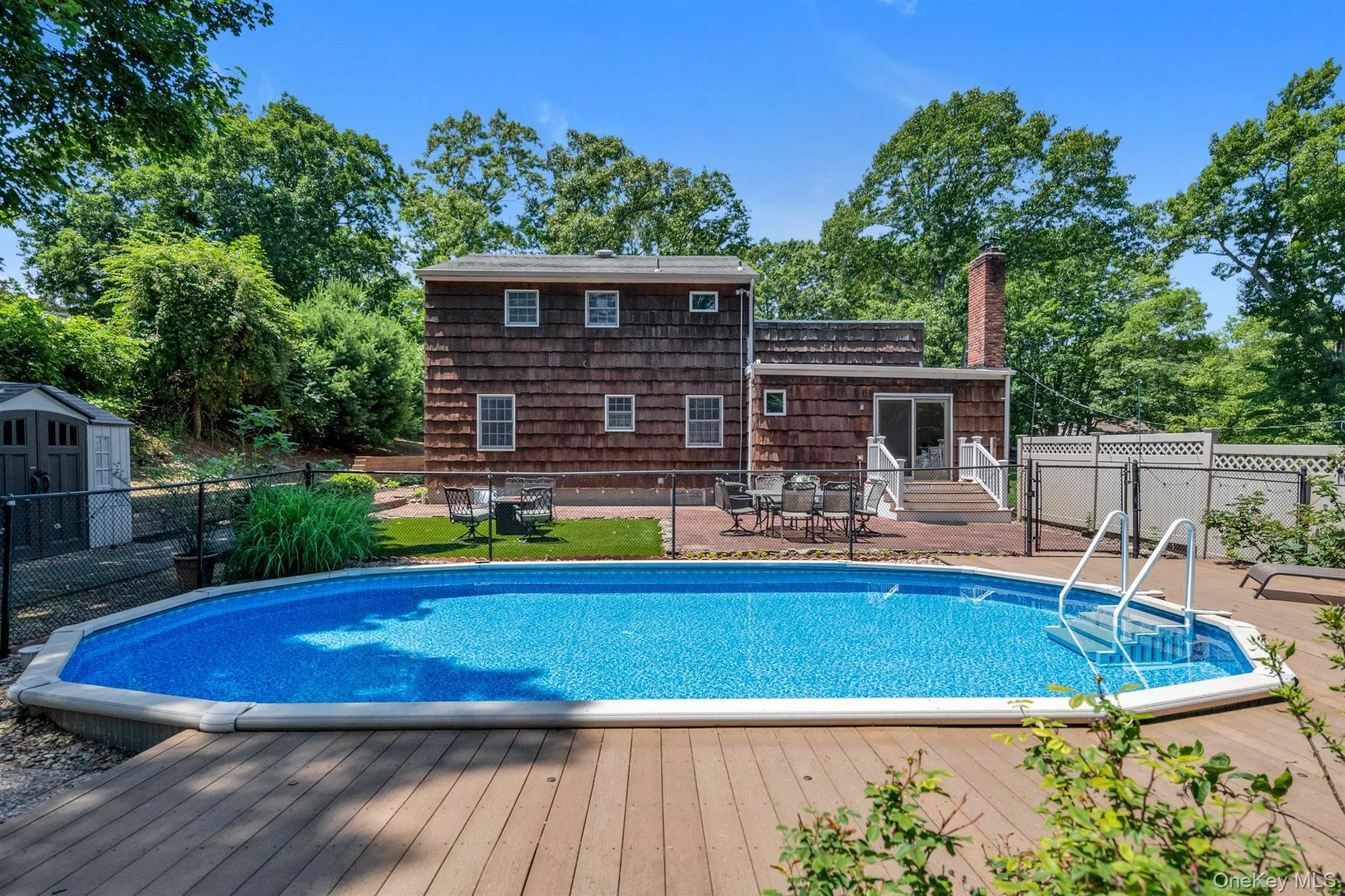 17 Broadview Avenue, Smithtown, NY, 4 Bedrooms Bedrooms, 8 Rooms Rooms,1 BathroomBathrooms,Residential,For Rent,Broadview,0,1015310 17 Broadview Avenue, Smithtown, NY, 4 Bedrooms Bedrooms, 8 Rooms Rooms,1 BathroomBathrooms,Residential,For Rent,Broadview,0,1015310