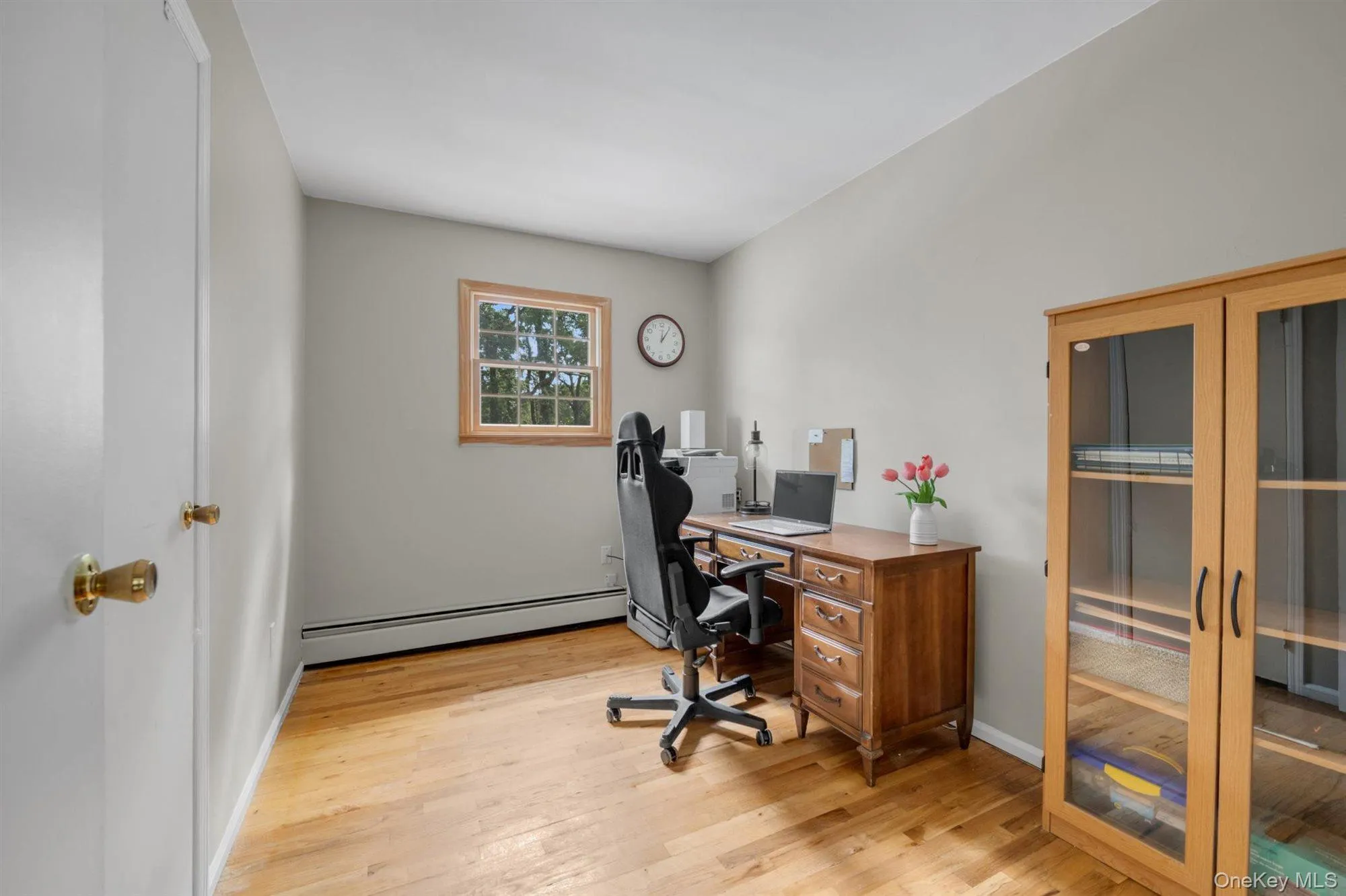 17 Broadview Avenue, Smithtown, NY, 4 Bedrooms Bedrooms, 8 Rooms Rooms,1 BathroomBathrooms,Residential,For Rent,Broadview,0,1015310 17 Broadview Avenue, Smithtown, NY, 4 Bedrooms Bedrooms, 8 Rooms Rooms,1 BathroomBathrooms,Residential,For Rent,Broadview,0,1015310