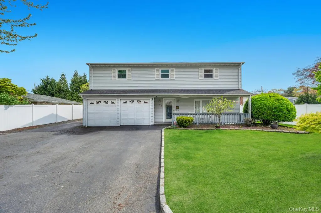 32 Beverly Street, Islip, NY, 5 Bedrooms Bedrooms, 15 Rooms Rooms,3 BathroomsBathrooms,Residential,For Rent,Beverly,0,KEY1015313 32 Beverly Street, Islip, NY, 5 Bedrooms Bedrooms, 15 Rooms Rooms,3 BathroomsBathrooms,Residential,For Rent,Beverly,0,KEY1015313