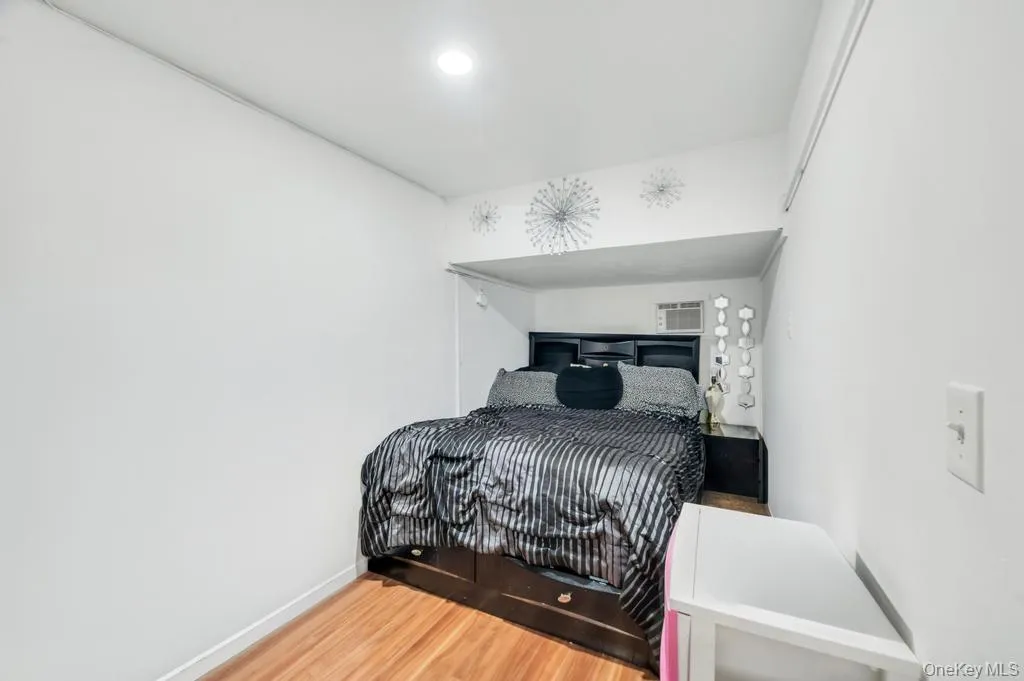 32 Beverly Street, Islip, NY, 5 Bedrooms Bedrooms, 15 Rooms Rooms,3 BathroomsBathrooms,Residential,For Rent,Beverly,0,KEY1015313 32 Beverly Street, Islip, NY, 5 Bedrooms Bedrooms, 15 Rooms Rooms,3 BathroomsBathrooms,Residential,For Rent,Beverly,0,KEY1015313