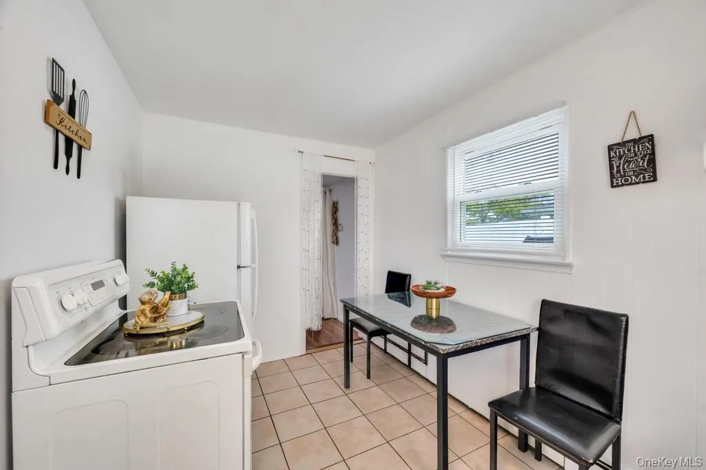 32 Beverly Street, Islip, NY, 5 Bedrooms Bedrooms, 15 Rooms Rooms,3 BathroomsBathrooms,Residential,For Rent,Beverly,0,KEY1015313 32 Beverly Street, Islip, NY, 5 Bedrooms Bedrooms, 15 Rooms Rooms,3 BathroomsBathrooms,Residential,For Rent,Beverly,0,KEY1015313