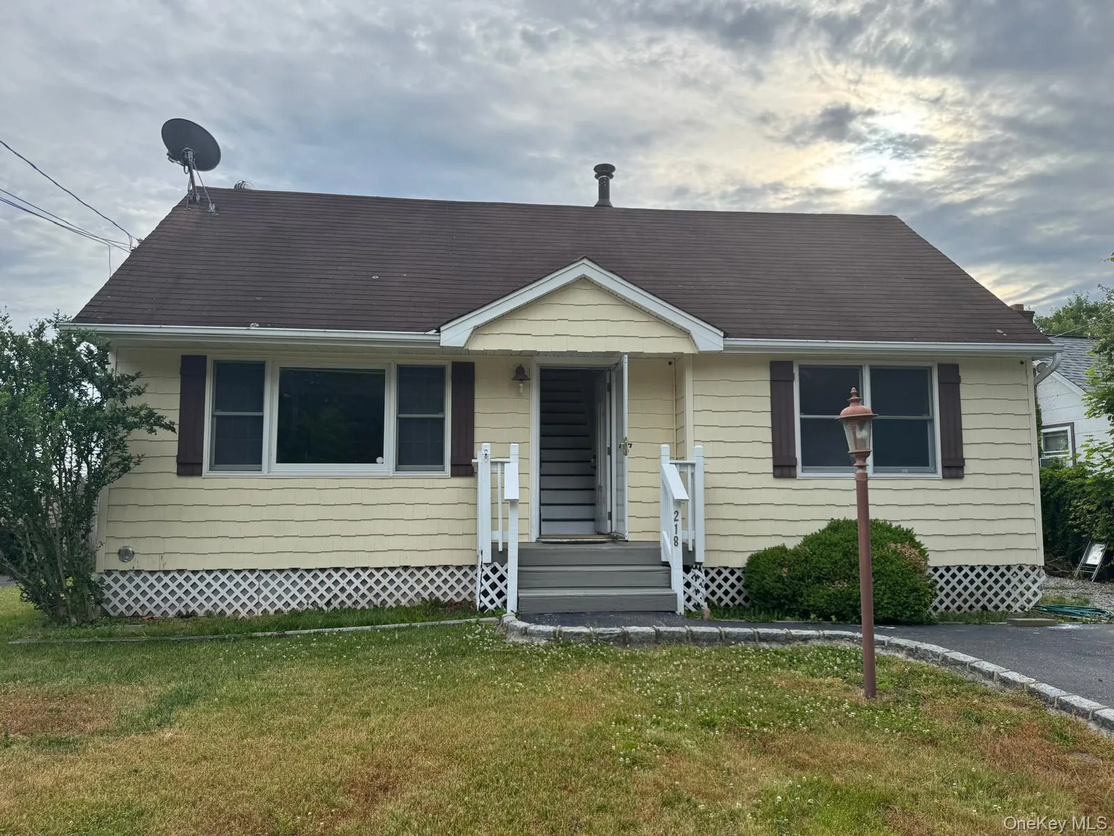 218 bayview Drive, Brookhaven, NY, 4 Bedrooms Bedrooms, 8 Rooms Rooms,2 BathroomsBathrooms,Residential,For Rent,bayview,0,1015314 218 bayview Drive, Brookhaven, NY, 4 Bedrooms Bedrooms, 8 Rooms Rooms,2 BathroomsBathrooms,Residential,For Rent,bayview,0,1015314
