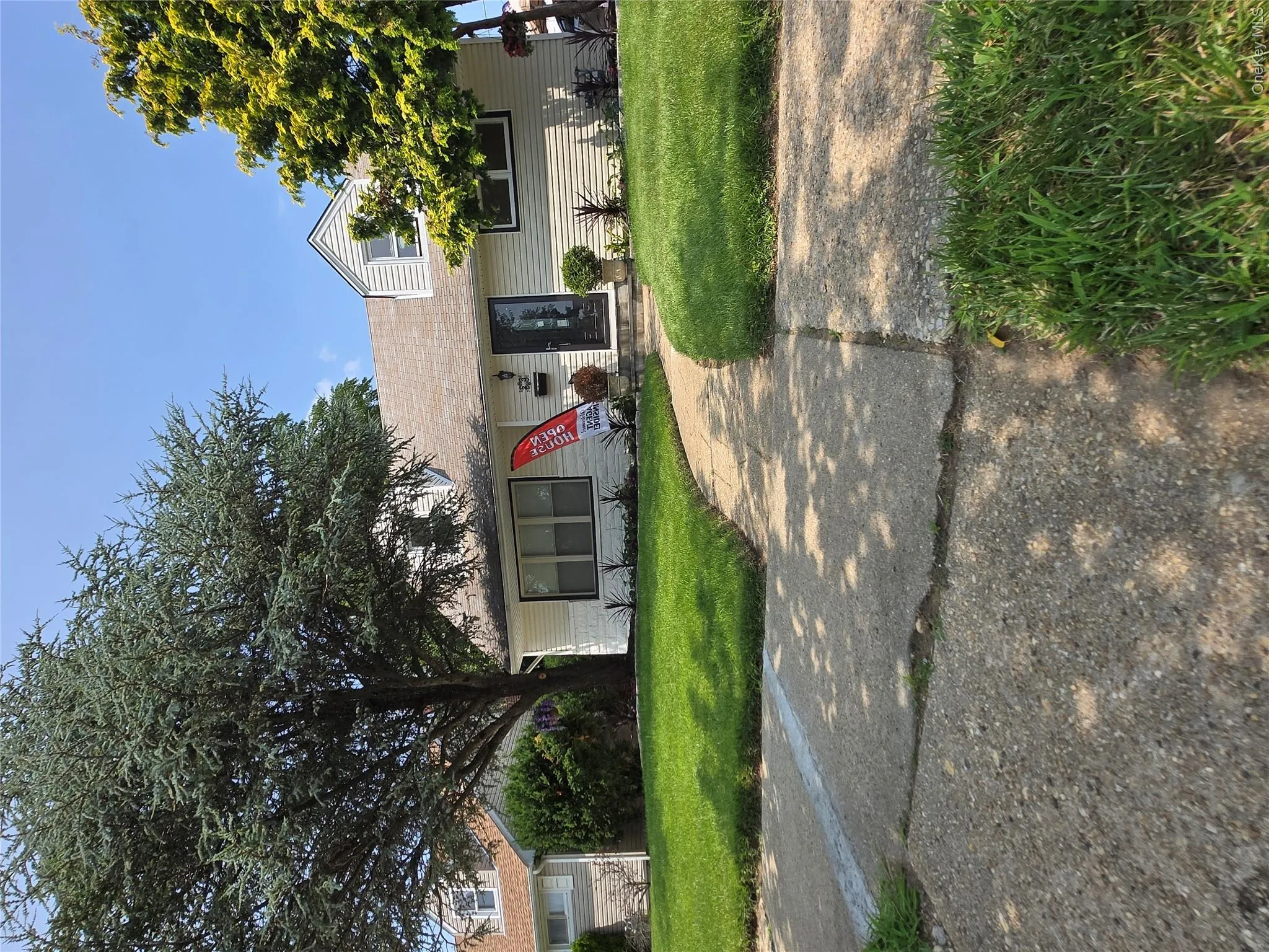 23 Harriman Avenue, Hempstead, NY, 4 Bedrooms Bedrooms, 10 Rooms Rooms,3 BathroomsBathrooms,Residential,For Rent,Harriman,0,1015316 23 Harriman Avenue, Hempstead, NY, 4 Bedrooms Bedrooms, 10 Rooms Rooms,3 BathroomsBathrooms,Residential,For Rent,Harriman,0,1015316