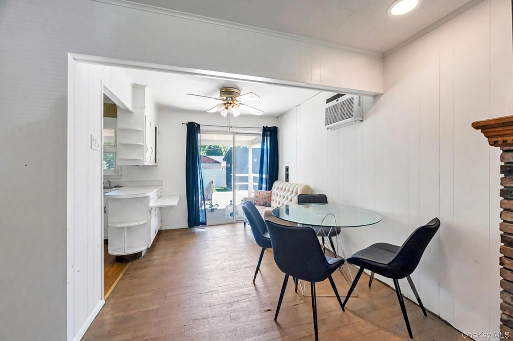 2815 Eagle Avenue, Brookhaven, NY, 3 Bedrooms Bedrooms, 6 Rooms Rooms,1 BathroomBathrooms,Residential,For Rent,Eagle,0,KEY1015318 2815 Eagle Avenue, Brookhaven, NY, 3 Bedrooms Bedrooms, 6 Rooms Rooms,1 BathroomBathrooms,Residential,For Rent,Eagle,0,KEY1015318