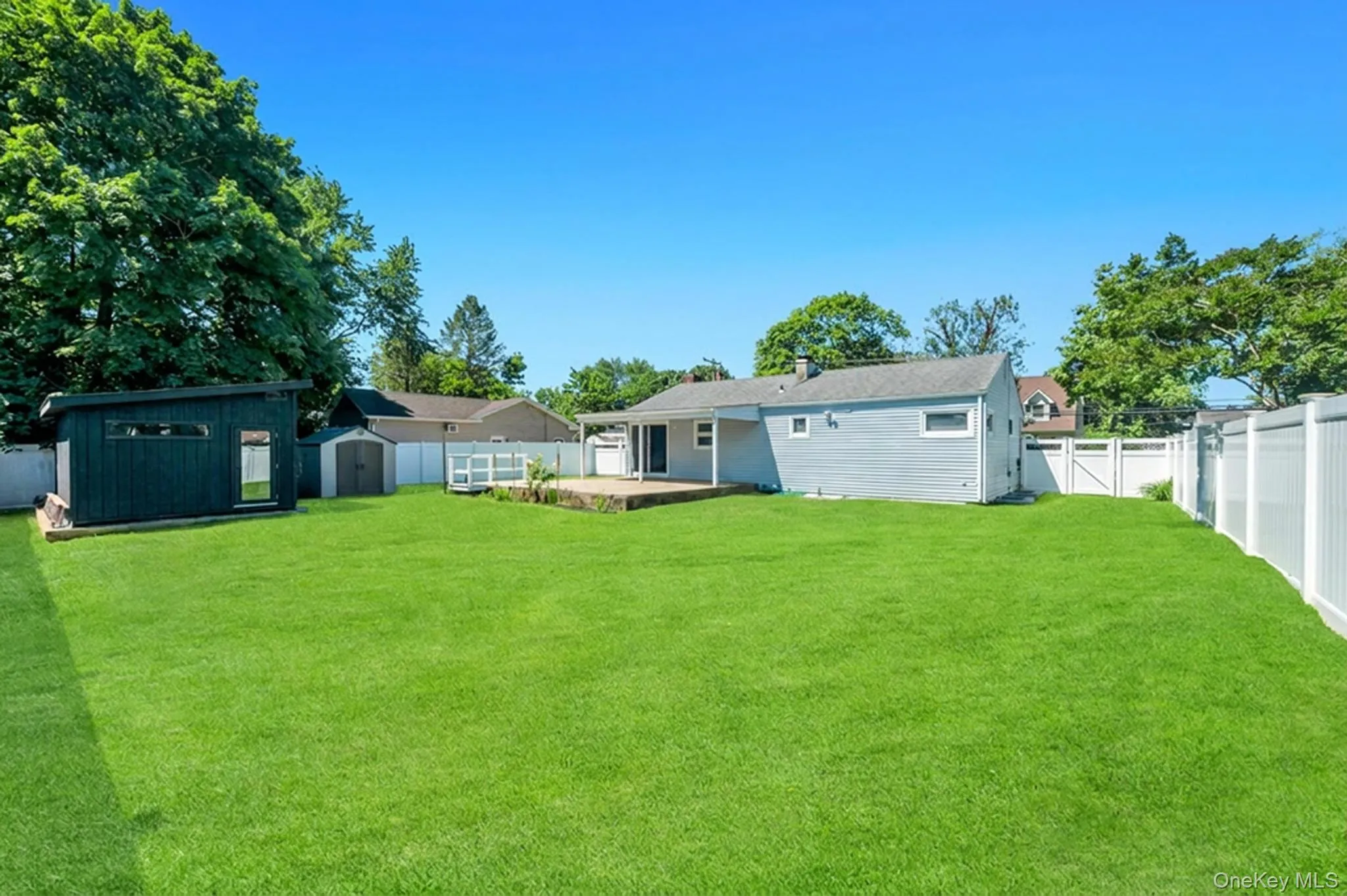 2815 Eagle Avenue, Brookhaven, NY, 3 Bedrooms Bedrooms, 6 Rooms Rooms,1 BathroomBathrooms,Residential,For Rent,Eagle,0,KEY1015318 2815 Eagle Avenue, Brookhaven, NY, 3 Bedrooms Bedrooms, 6 Rooms Rooms,1 BathroomBathrooms,Residential,For Rent,Eagle,0,KEY1015318