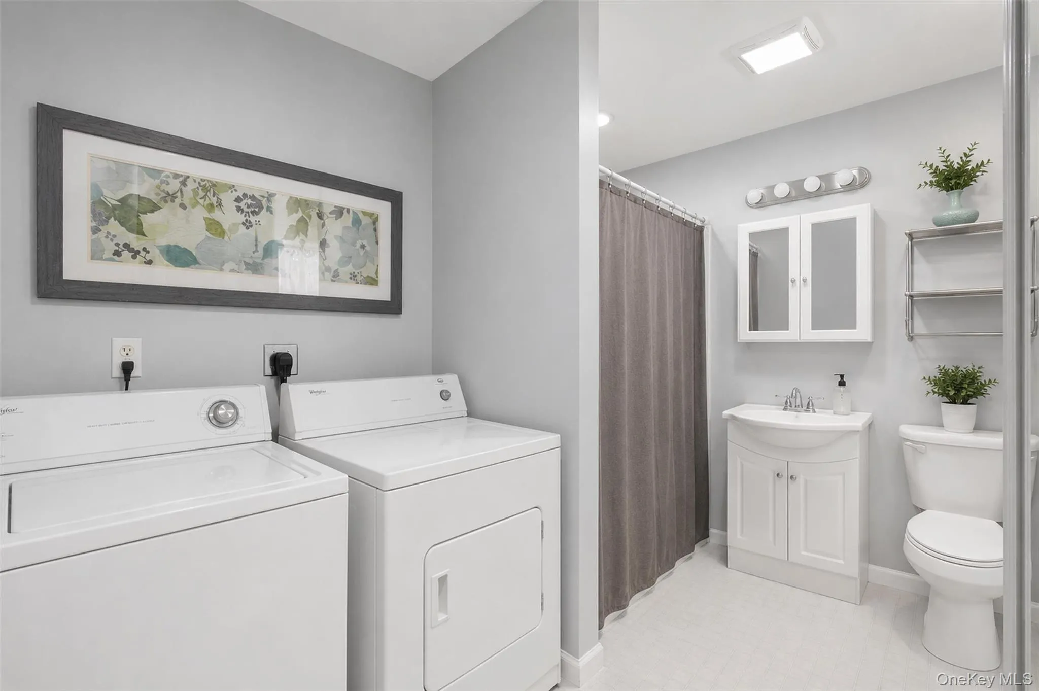 7 Idlewild Avenue, Cornwall, NY, 2 Bedrooms Bedrooms, 5 Rooms Rooms,1 BathroomBathrooms,Residential Lease,For Rent,Idlewild,0,1015322 7 Idlewild Avenue, Cornwall, NY, 2 Bedrooms Bedrooms, 5 Rooms Rooms,1 BathroomBathrooms,Residential Lease,For Rent,Idlewild,0,1015322