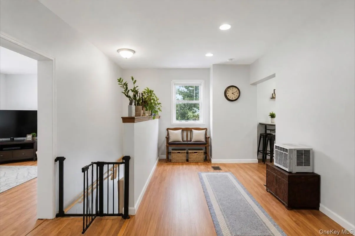 7 Idlewild Avenue, Cornwall, NY, 2 Bedrooms Bedrooms, 5 Rooms Rooms,1 BathroomBathrooms,Residential Lease,For Rent,Idlewild,0,1015322 7 Idlewild Avenue, Cornwall, NY, 2 Bedrooms Bedrooms, 5 Rooms Rooms,1 BathroomBathrooms,Residential Lease,For Rent,Idlewild,0,1015322