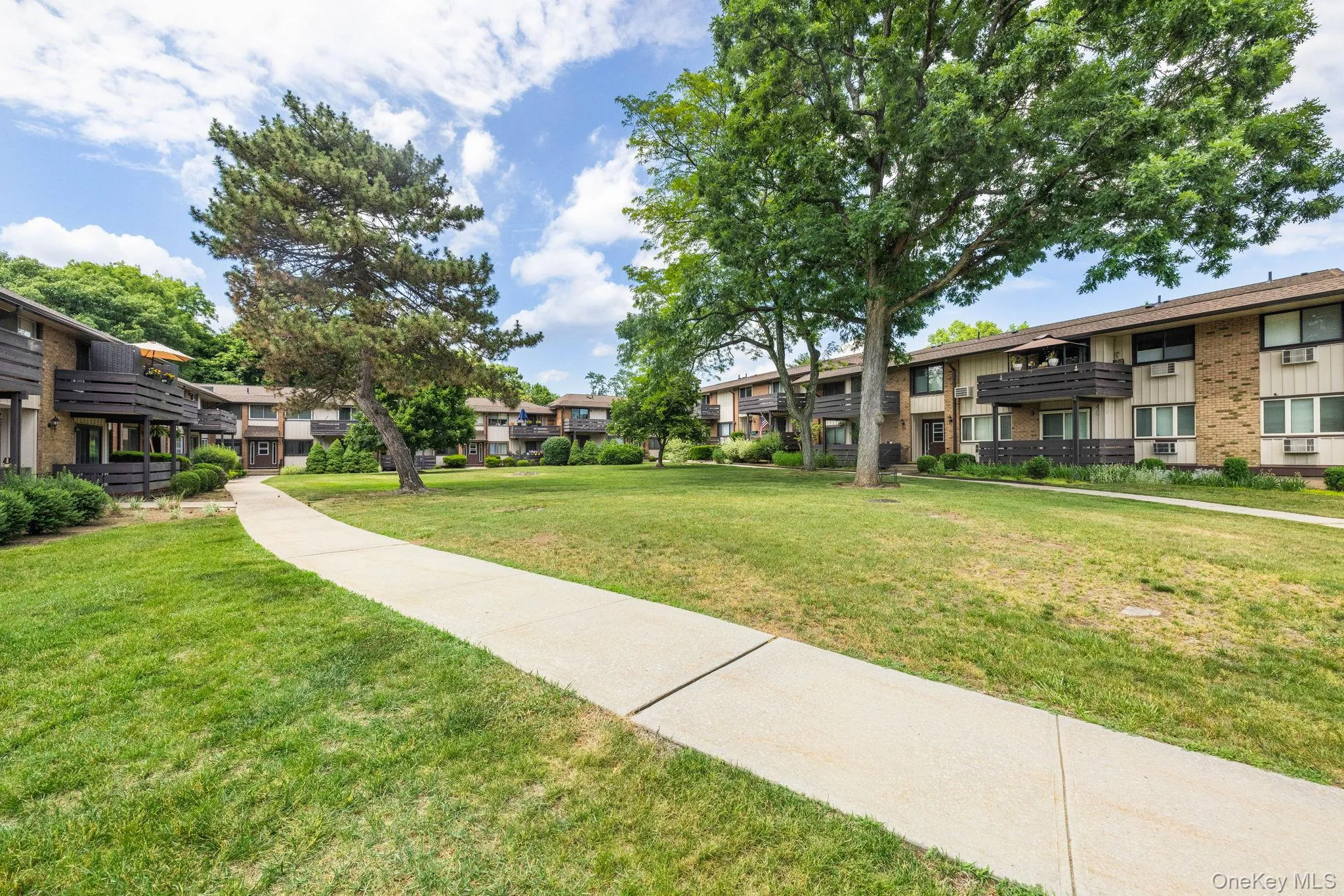 76 Sierra Vista Lane, Clarkstown, NY, 1 Bedroom Bedrooms, 5 Rooms Rooms,1 BathroomBathrooms,Residential,For Rent,Sierra Vista,0,1015324 76 Sierra Vista Lane, Clarkstown, NY, 1 Bedroom Bedrooms, 5 Rooms Rooms,1 BathroomBathrooms,Residential,For Rent,Sierra Vista,0,1015324