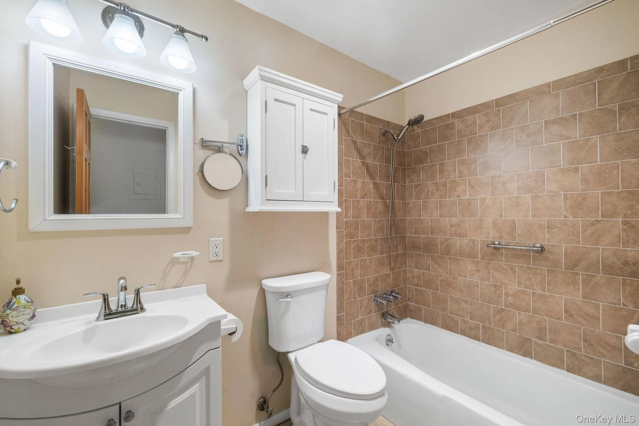 76 Sierra Vista Lane, Clarkstown, NY, 1 Bedroom Bedrooms, 5 Rooms Rooms,1 BathroomBathrooms,Residential,For Rent,Sierra Vista,0,1015324 76 Sierra Vista Lane, Clarkstown, NY, 1 Bedroom Bedrooms, 5 Rooms Rooms,1 BathroomBathrooms,Residential,For Rent,Sierra Vista,0,1015324