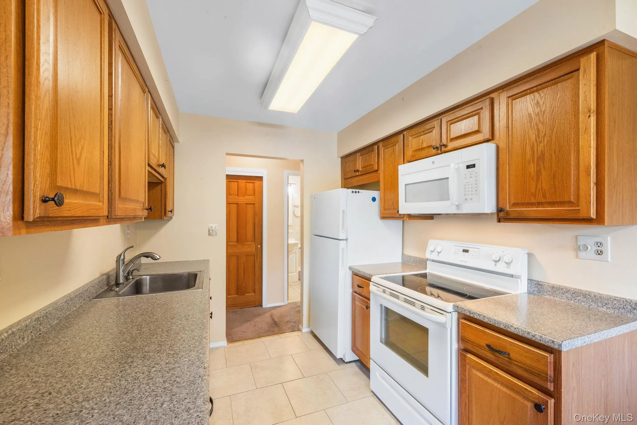 76 Sierra Vista Lane, Clarkstown, NY, 1 Bedroom Bedrooms, 5 Rooms Rooms,1 BathroomBathrooms,Residential,For Rent,Sierra Vista,0,1015324 76 Sierra Vista Lane, Clarkstown, NY, 1 Bedroom Bedrooms, 5 Rooms Rooms,1 BathroomBathrooms,Residential,For Rent,Sierra Vista,0,1015324