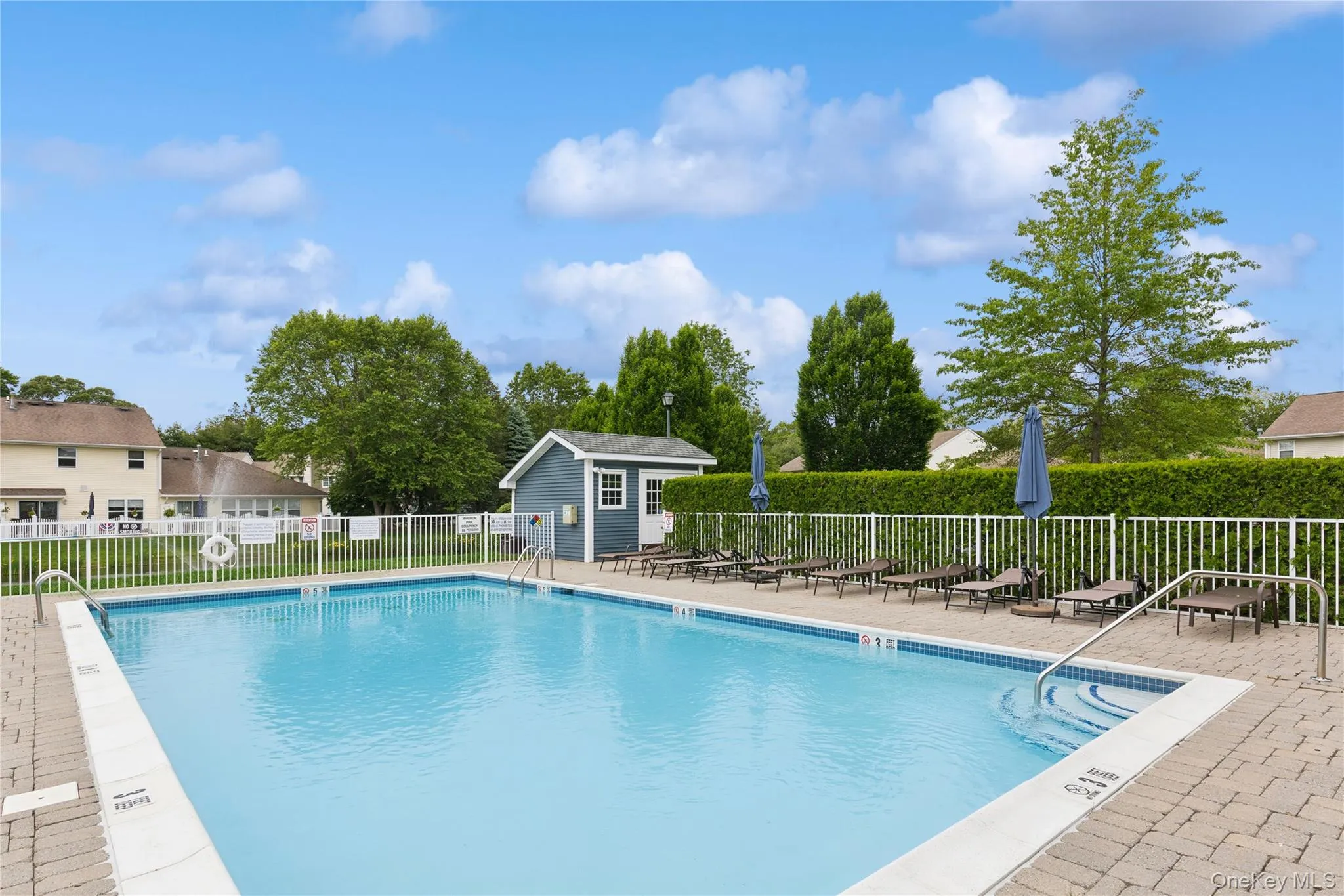 42 Blueberry Common, Riverhead, NY, 2 Bedrooms Bedrooms, 5 Rooms Rooms,2 BathroomsBathrooms,Residential,For Rent,Blueberry,0,1015325 42 Blueberry Common, Riverhead, NY, 2 Bedrooms Bedrooms, 5 Rooms Rooms,2 BathroomsBathrooms,Residential,For Rent,Blueberry,0,1015325