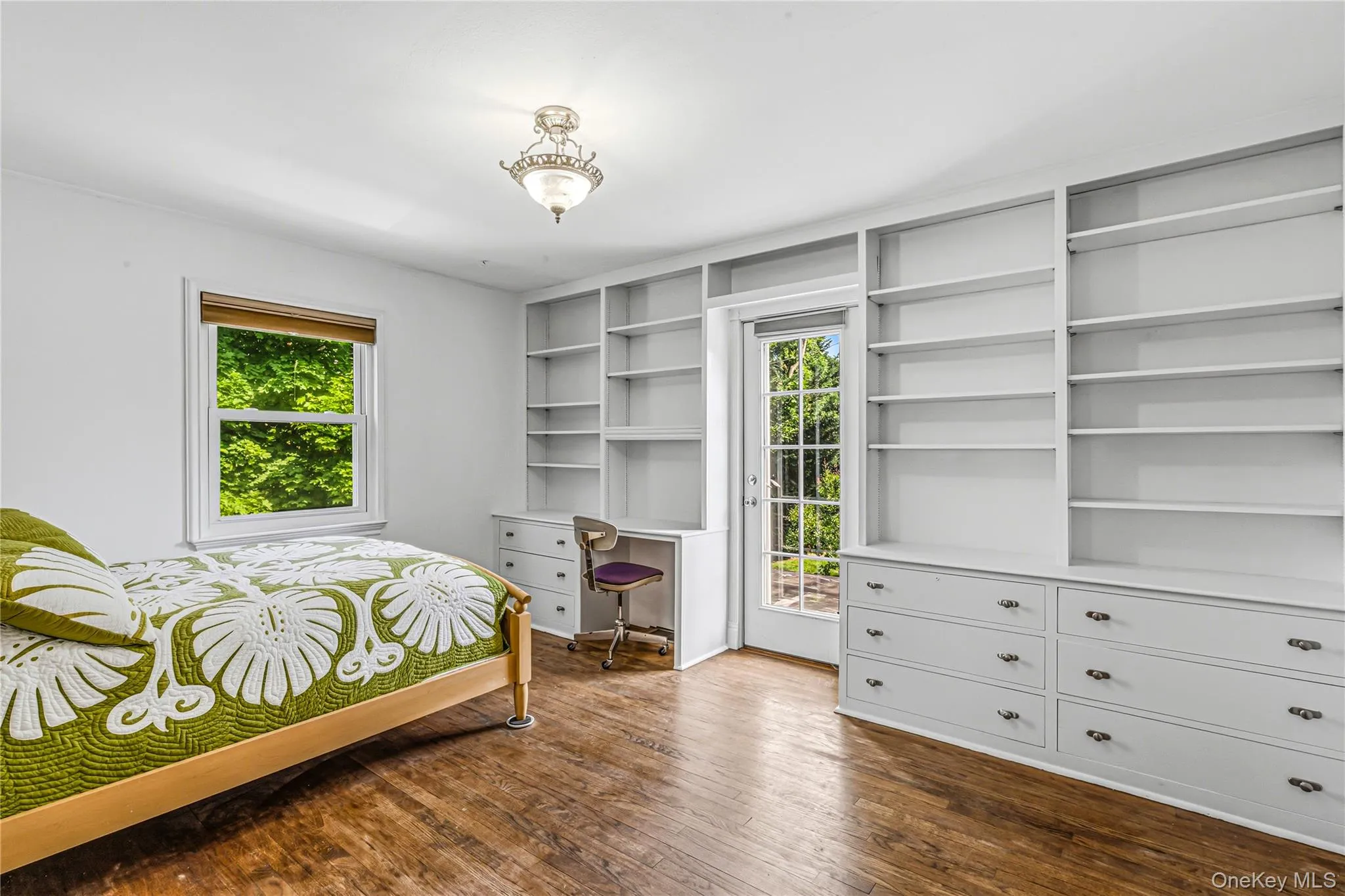 36 Strathmore Road, North Hempstead, NY, 3 Bedrooms Bedrooms, 11 Rooms Rooms,2 BathroomsBathrooms,Residential,For Rent,Strathmore,0,1015327 36 Strathmore Road, North Hempstead, NY, 3 Bedrooms Bedrooms, 11 Rooms Rooms,2 BathroomsBathrooms,Residential,For Rent,Strathmore,0,1015327