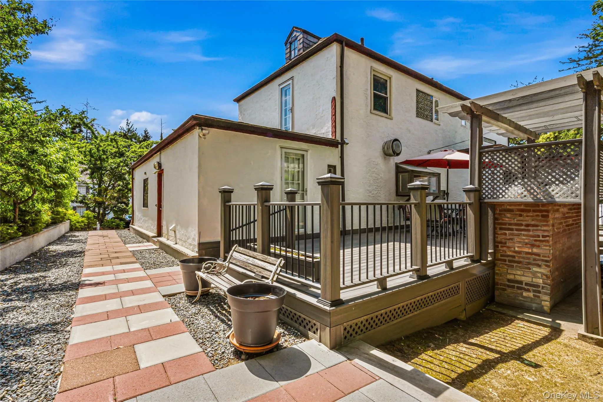 36 Strathmore Road, North Hempstead, NY, 3 Bedrooms Bedrooms, 11 Rooms Rooms,2 BathroomsBathrooms,Residential,For Rent,Strathmore,0,1015327 36 Strathmore Road, North Hempstead, NY, 3 Bedrooms Bedrooms, 11 Rooms Rooms,2 BathroomsBathrooms,Residential,For Rent,Strathmore,0,1015327